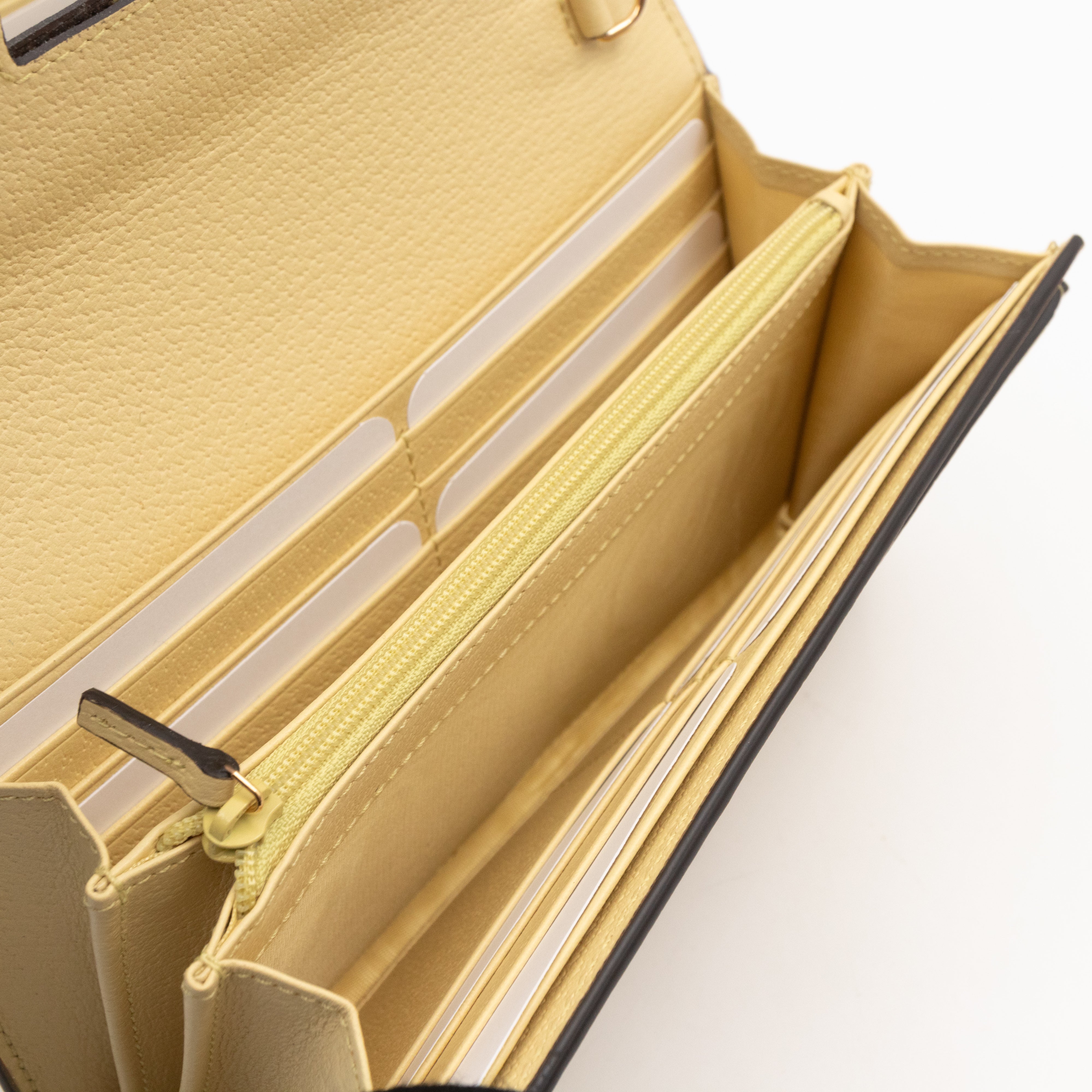 Ophidia Continental Wallet on Chain Yellow