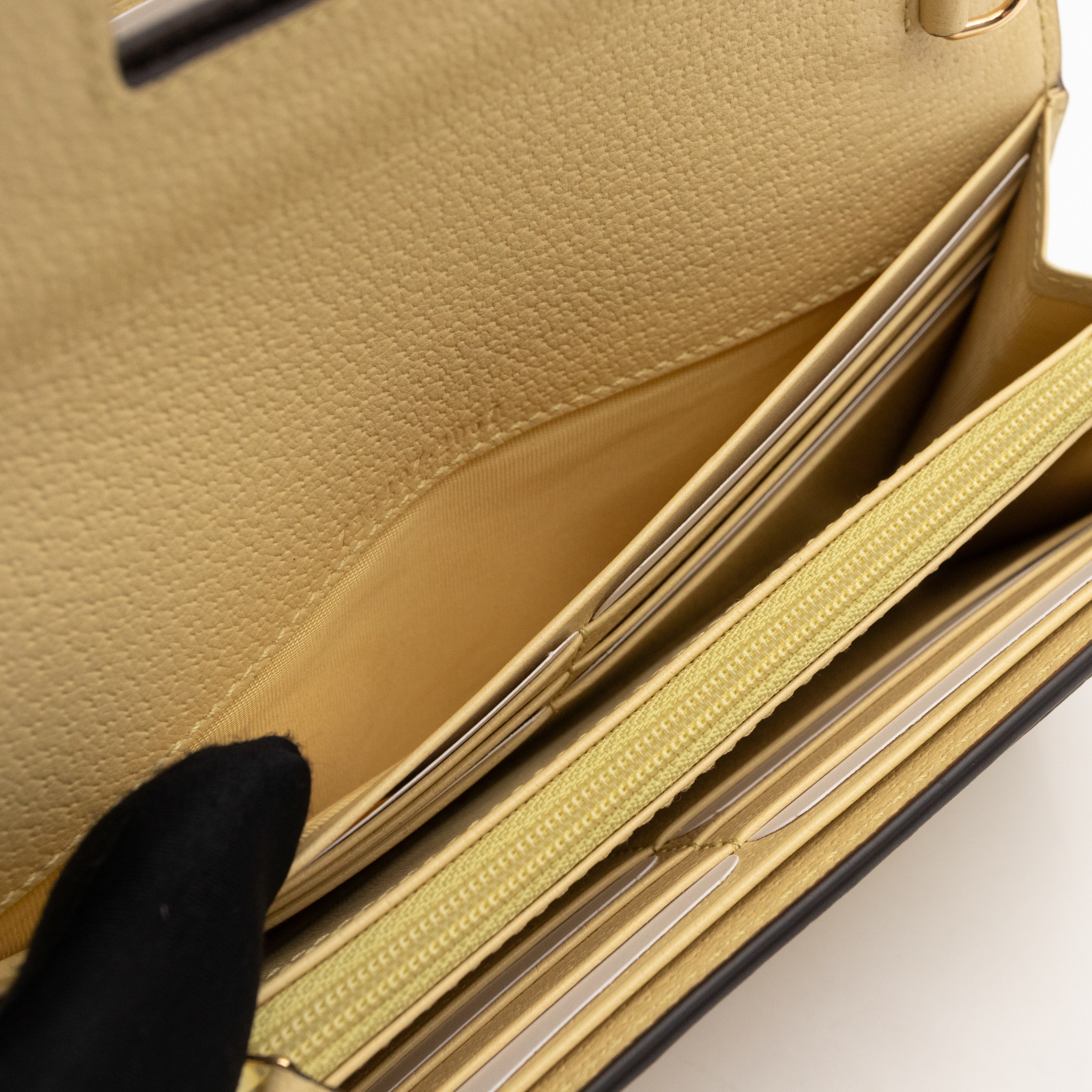 Ophidia Continental Wallet on Chain Yellow