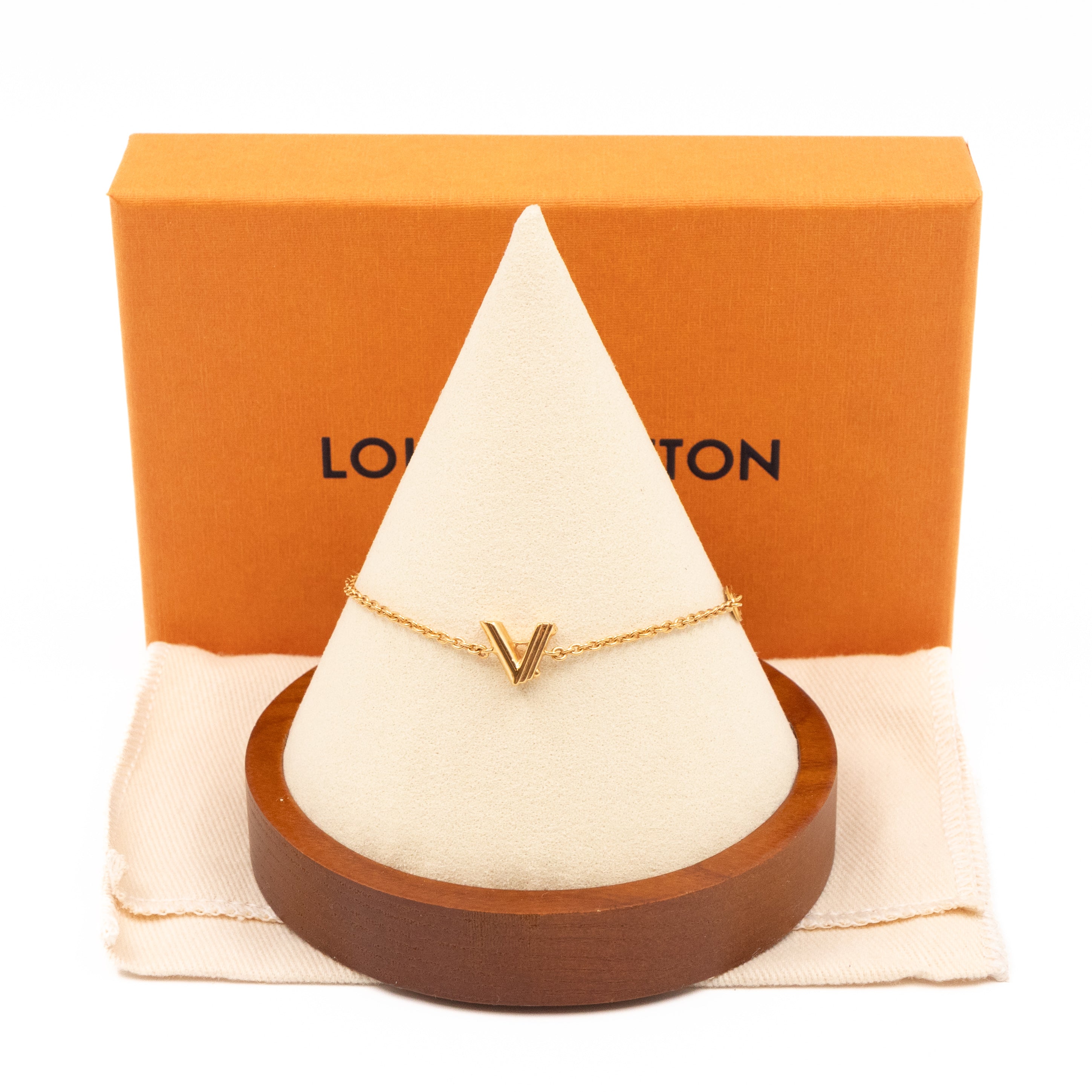LV & Me Letter Bracelet Gold