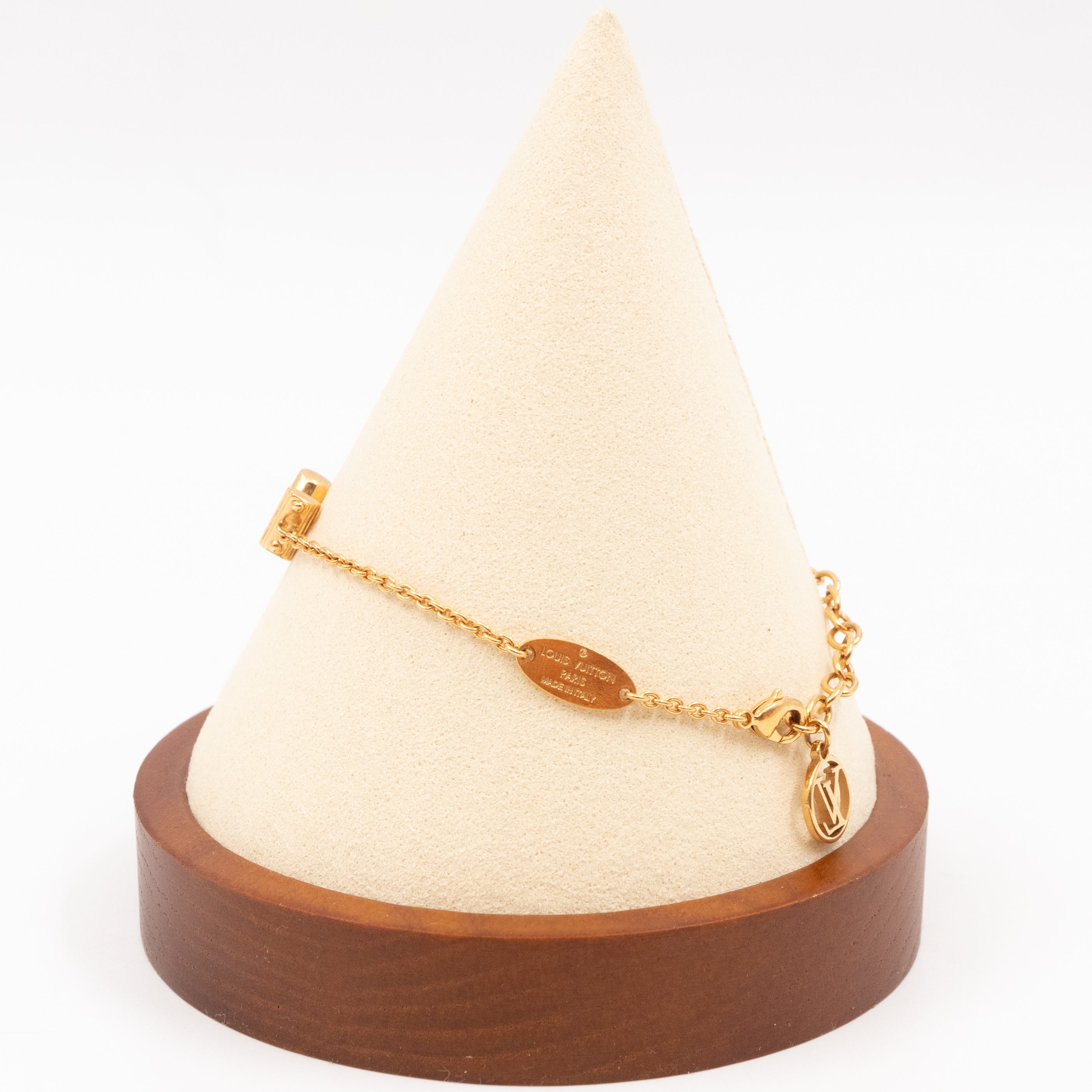 LV & Me Letter Bracelet Gold