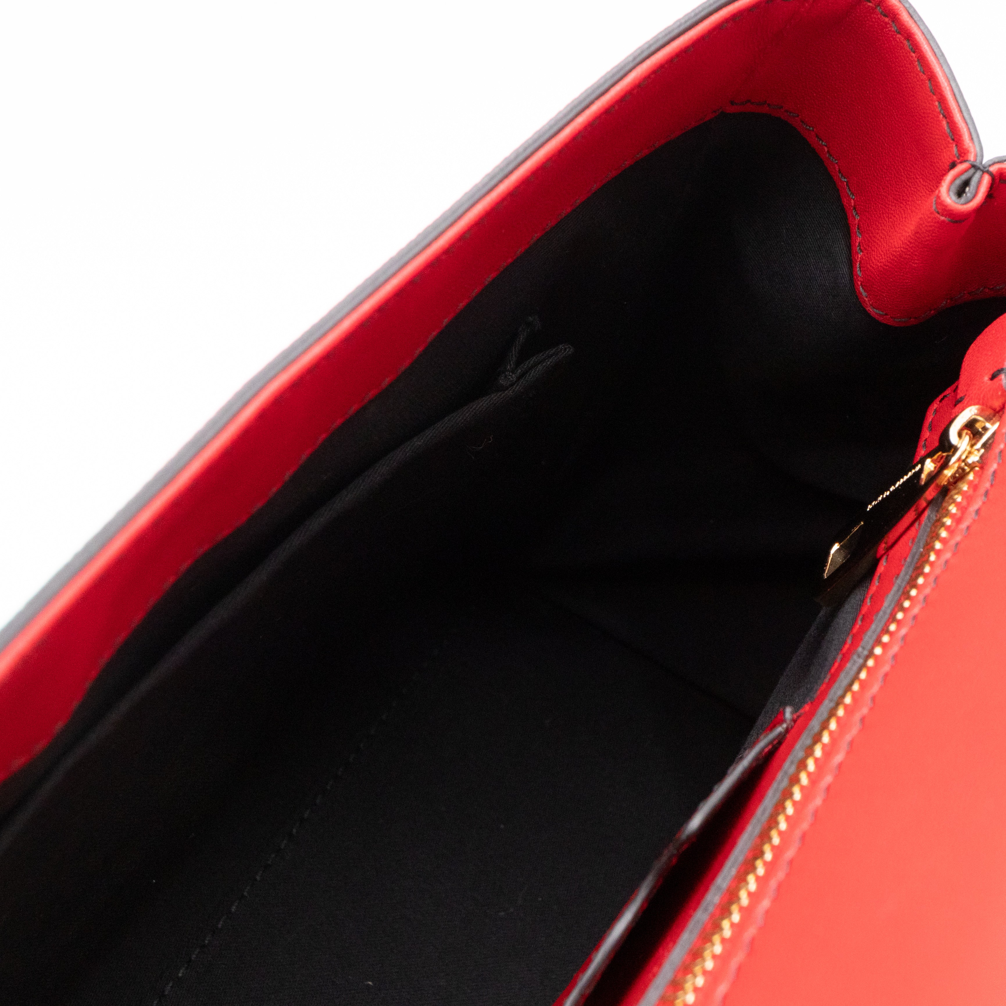 Sicily Laced Embroidery Dauphine Leather