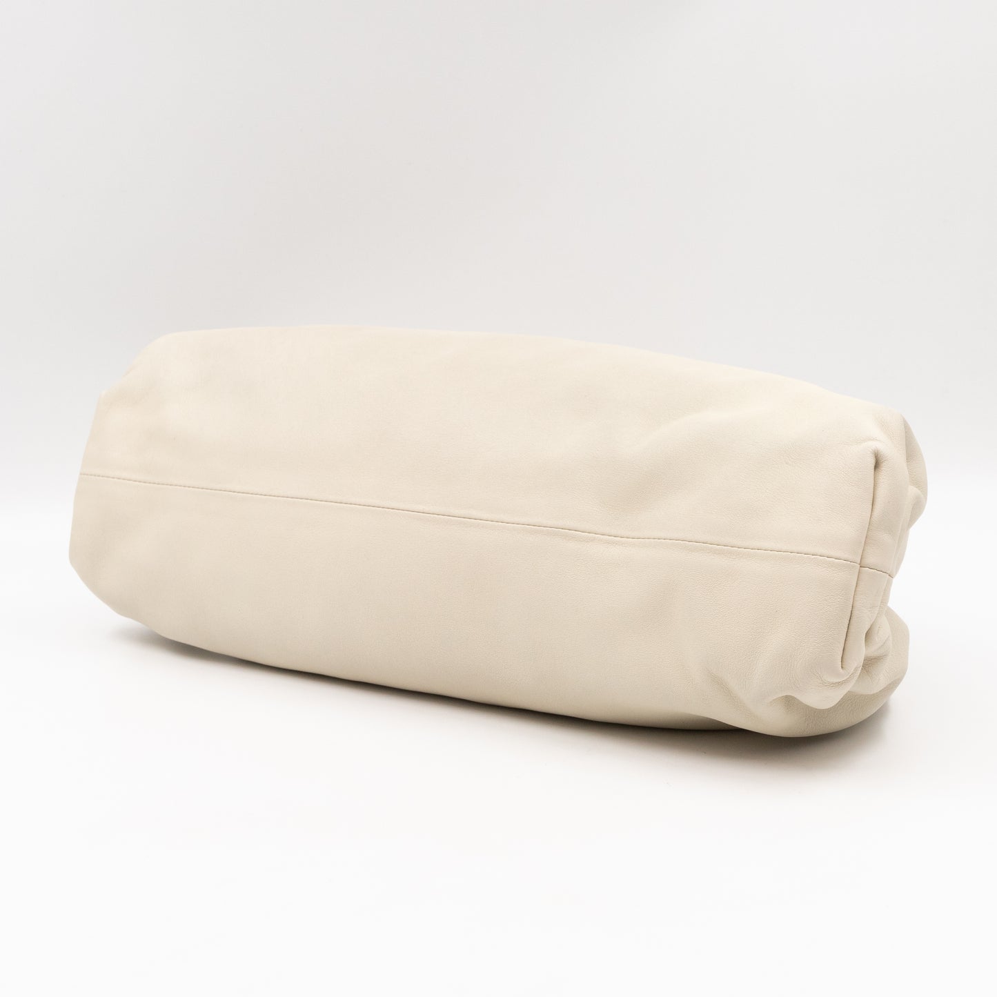 The Pouch Smooth Leather Cream Beige