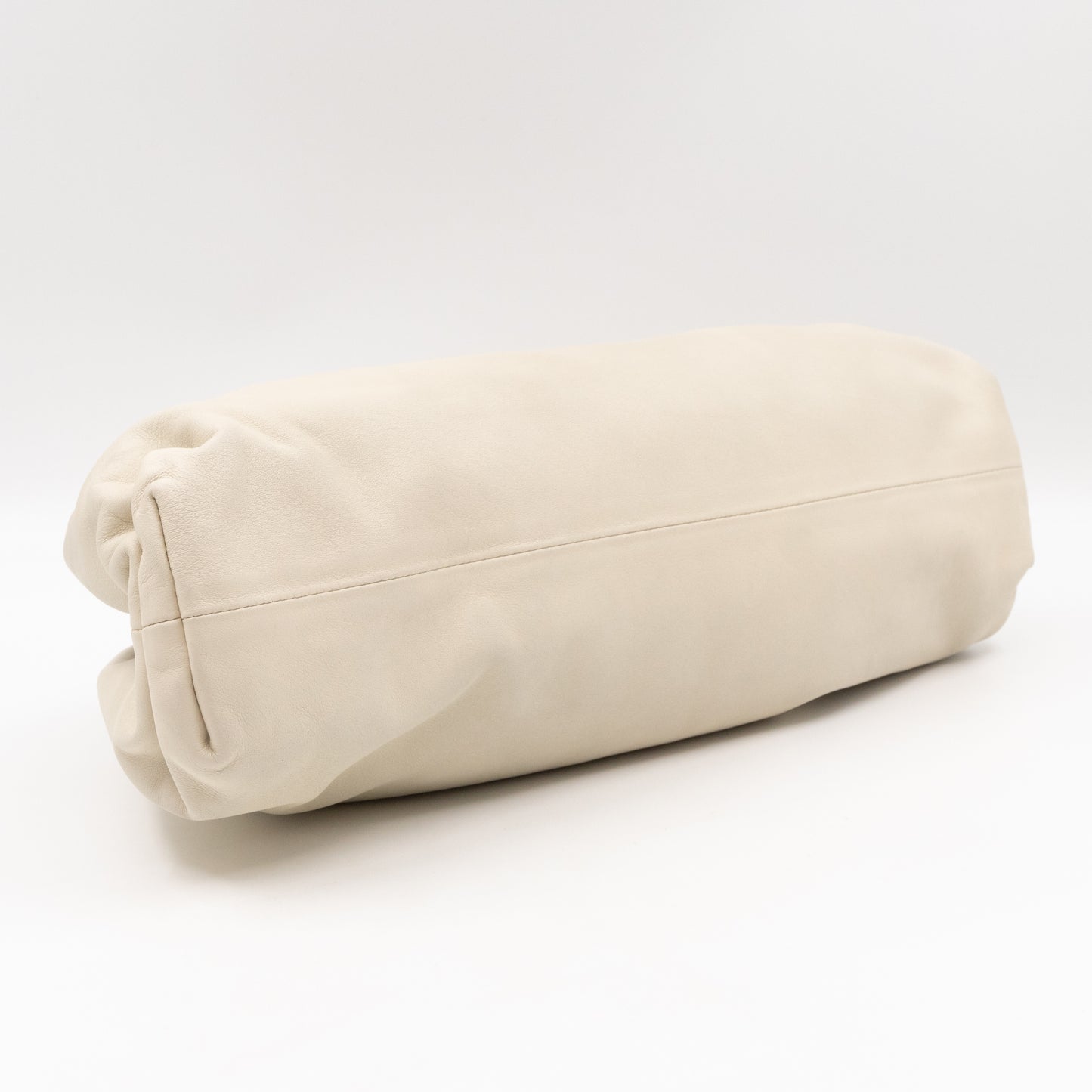 The Pouch Smooth Leather Cream Beige