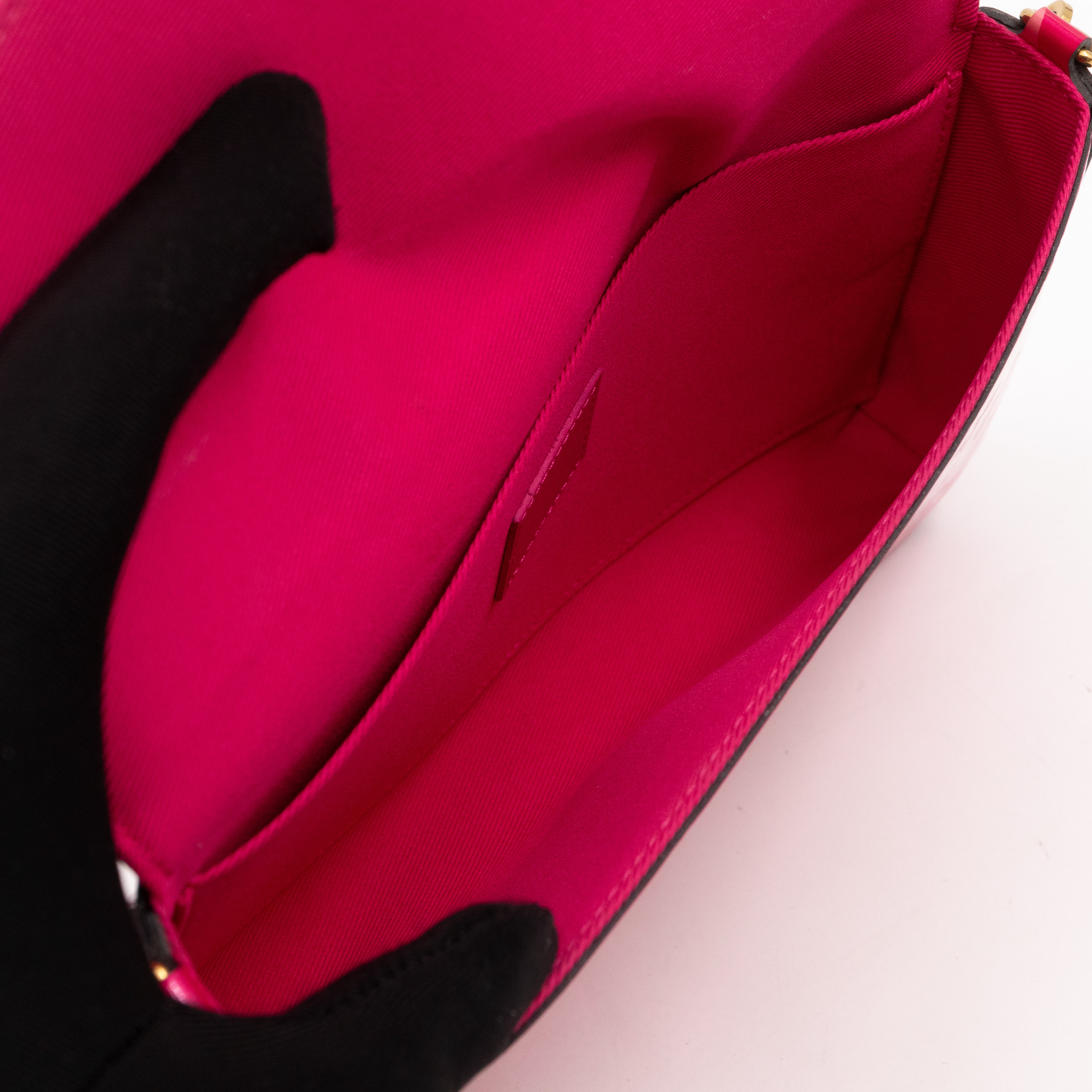 Pochette Felicie Vernis Valentine Fuchsia