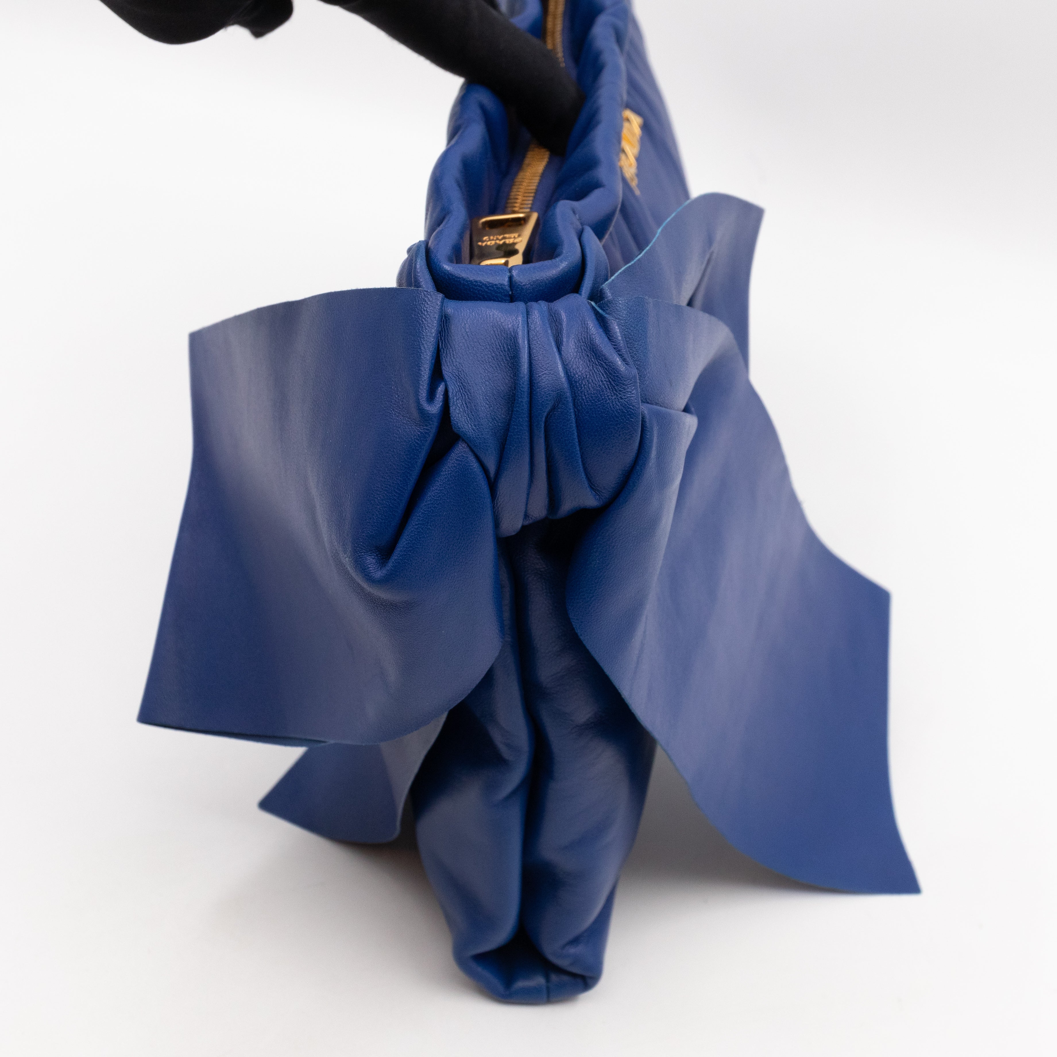 Ribbon Clutch Blue Leather