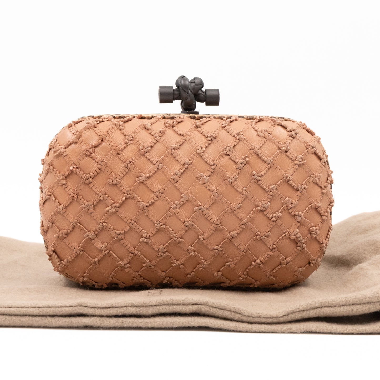 Knot Clutch Beige Intrecciato Leather Python Edge