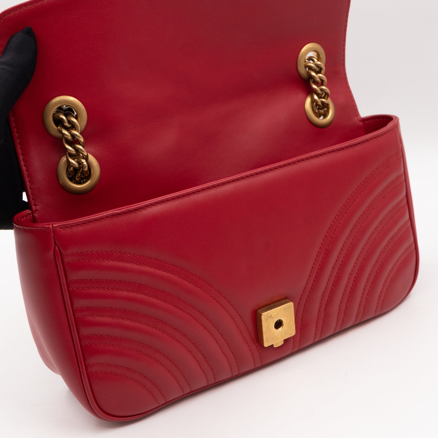 GG Marmont Small Flap Bag Red Matelasse Leather