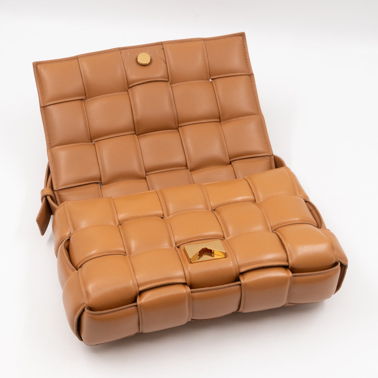 Classic Padded Cassette Caramel Intreccio Leather