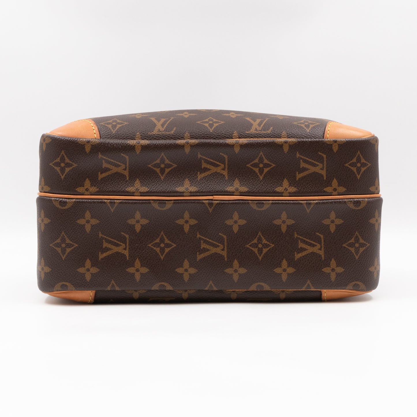 Nile MM Monogram