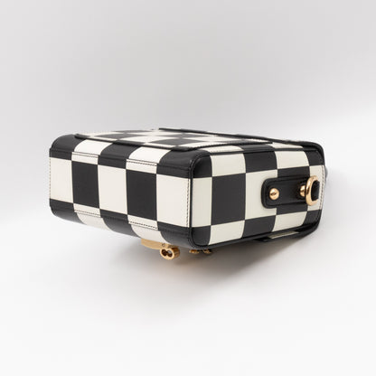 Padlock Flap Bag Black & White Grained Leather