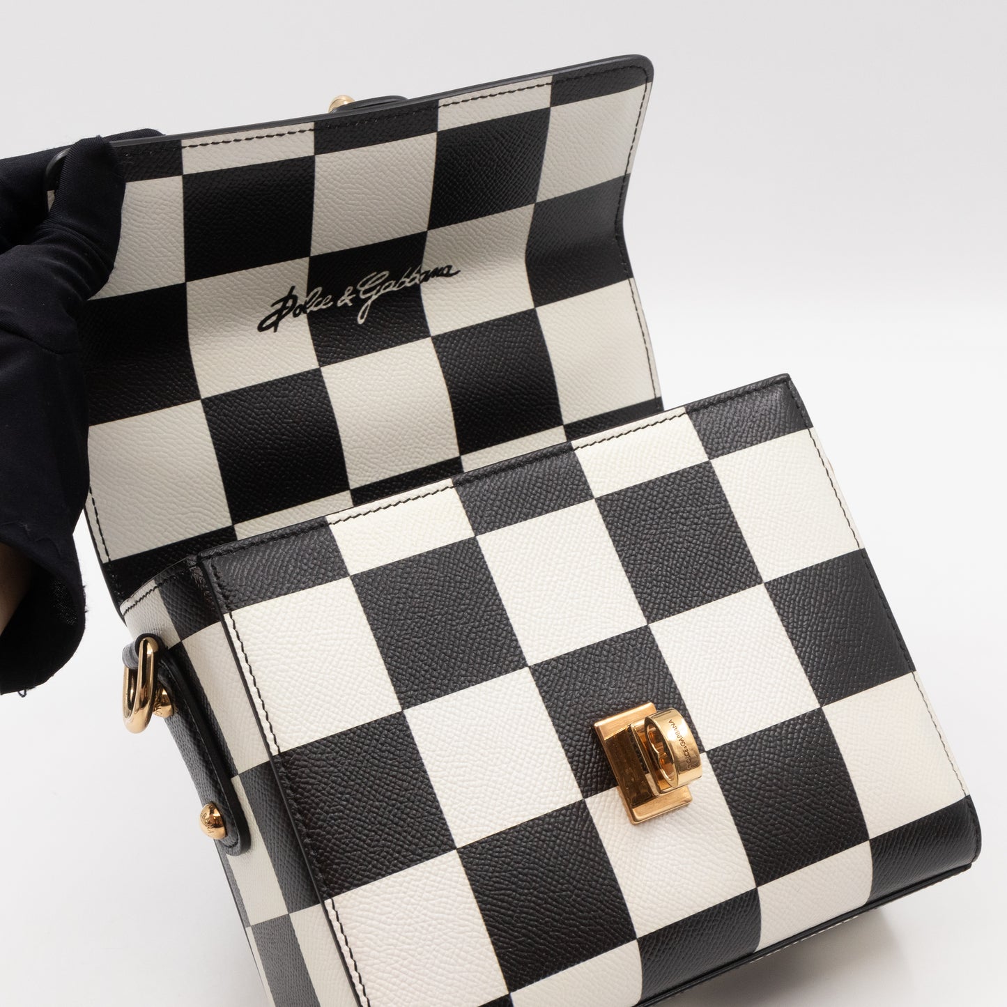 Padlock Flap Bag Black & White Grained Leather