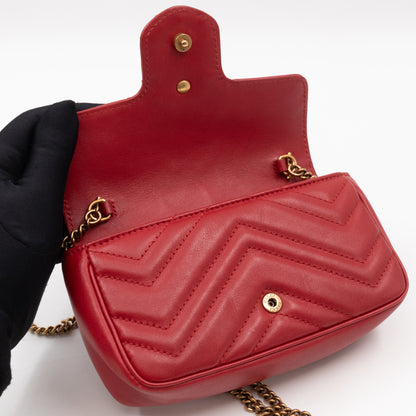 GG Marmont Flap Matelassé Super Mini Red Leather