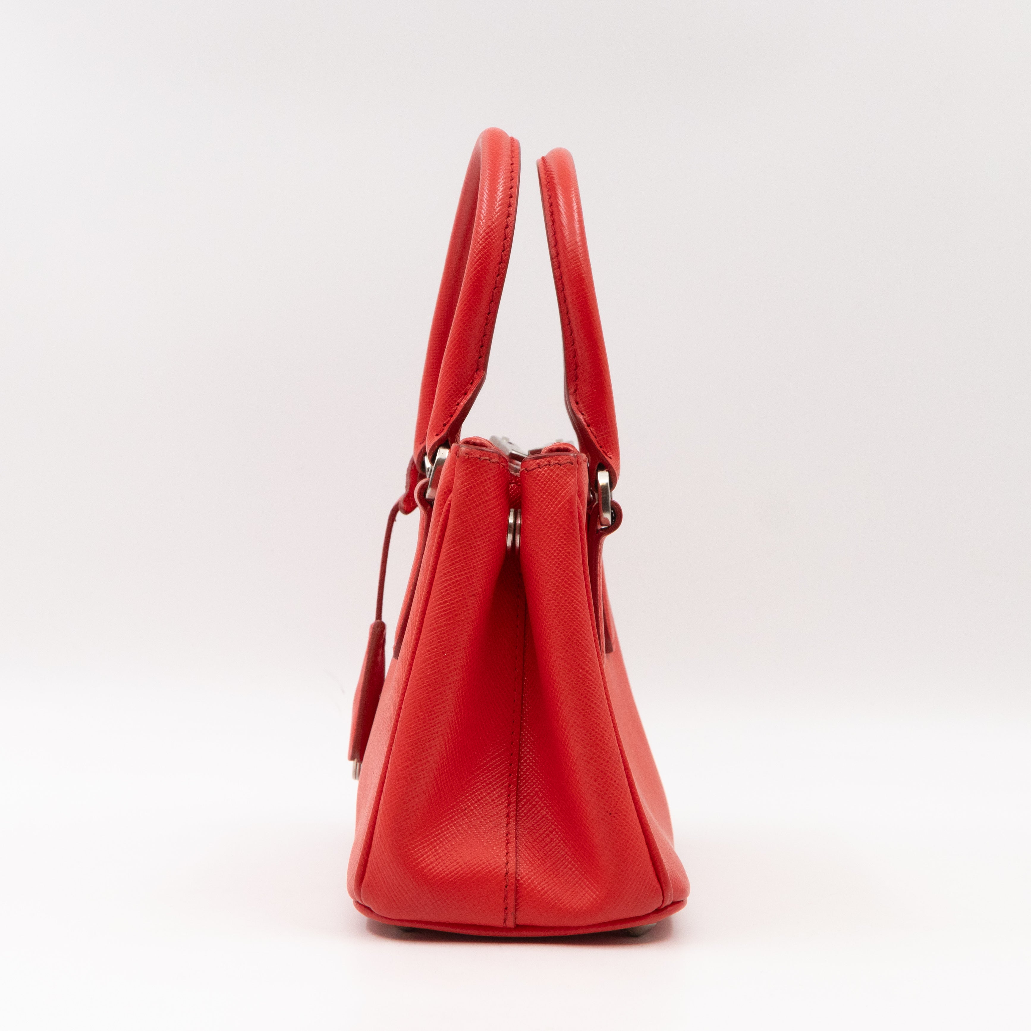 Galleria Micro Double Zip Red Saffiano