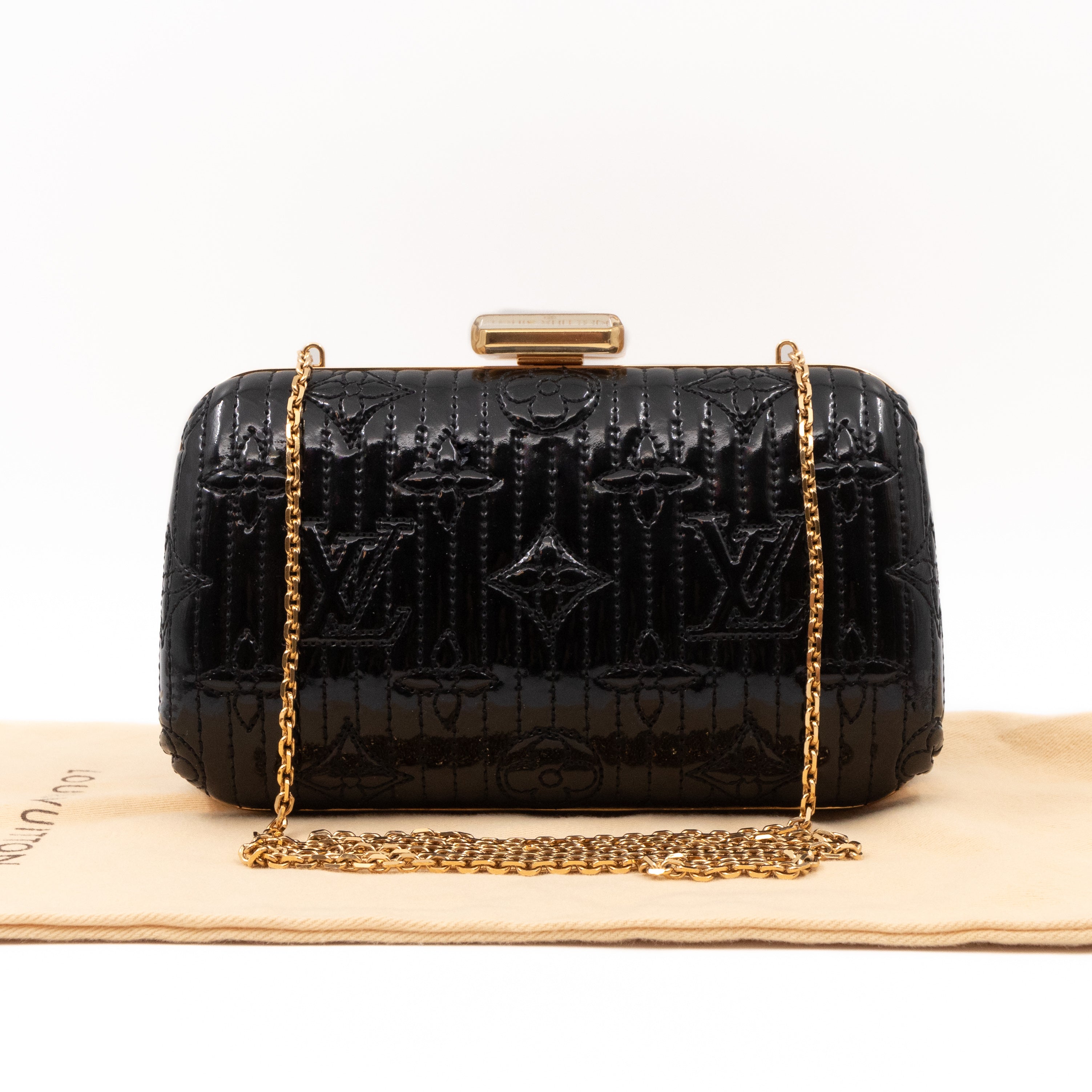 Louis vuitton black patent clutch deals