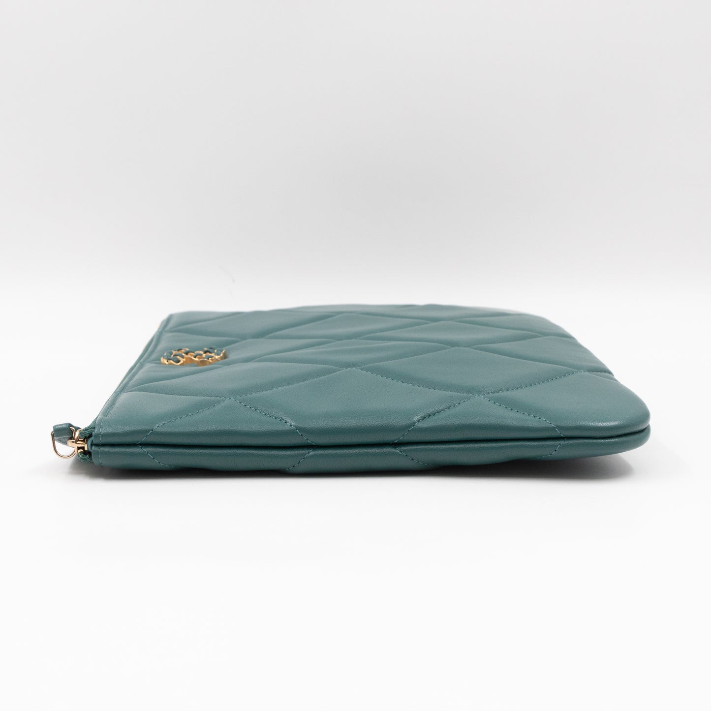 19 Pouch Large Teal Quilted Leather