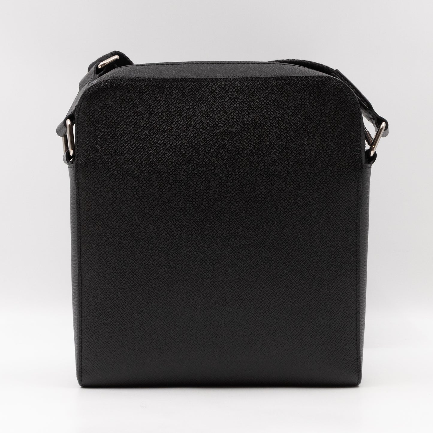 Anton Pochette Black Taiga Leather