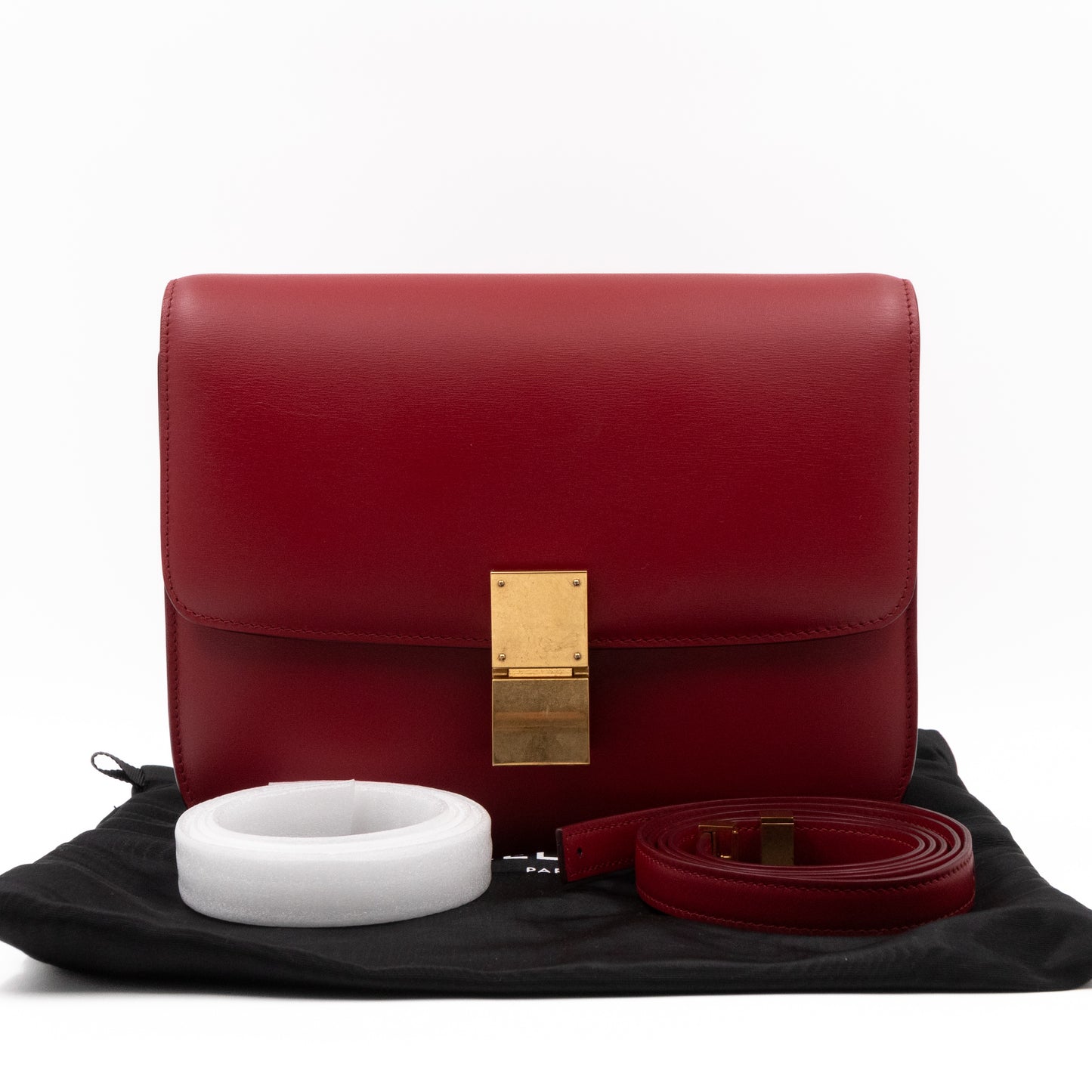 Classic Box Medium Rouge Leather