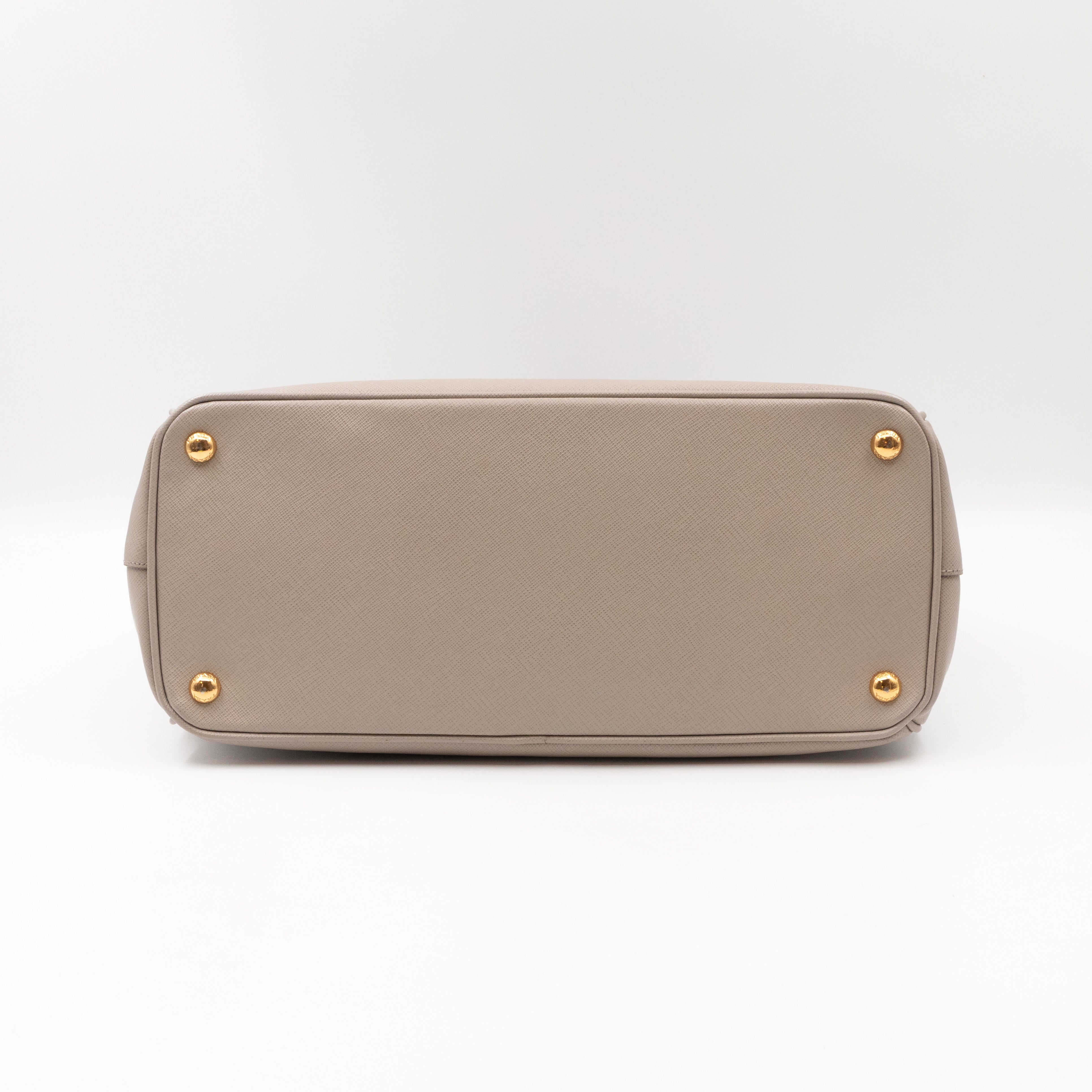 Galleria Large Double Zip Grey Taupe Saffiano Leather