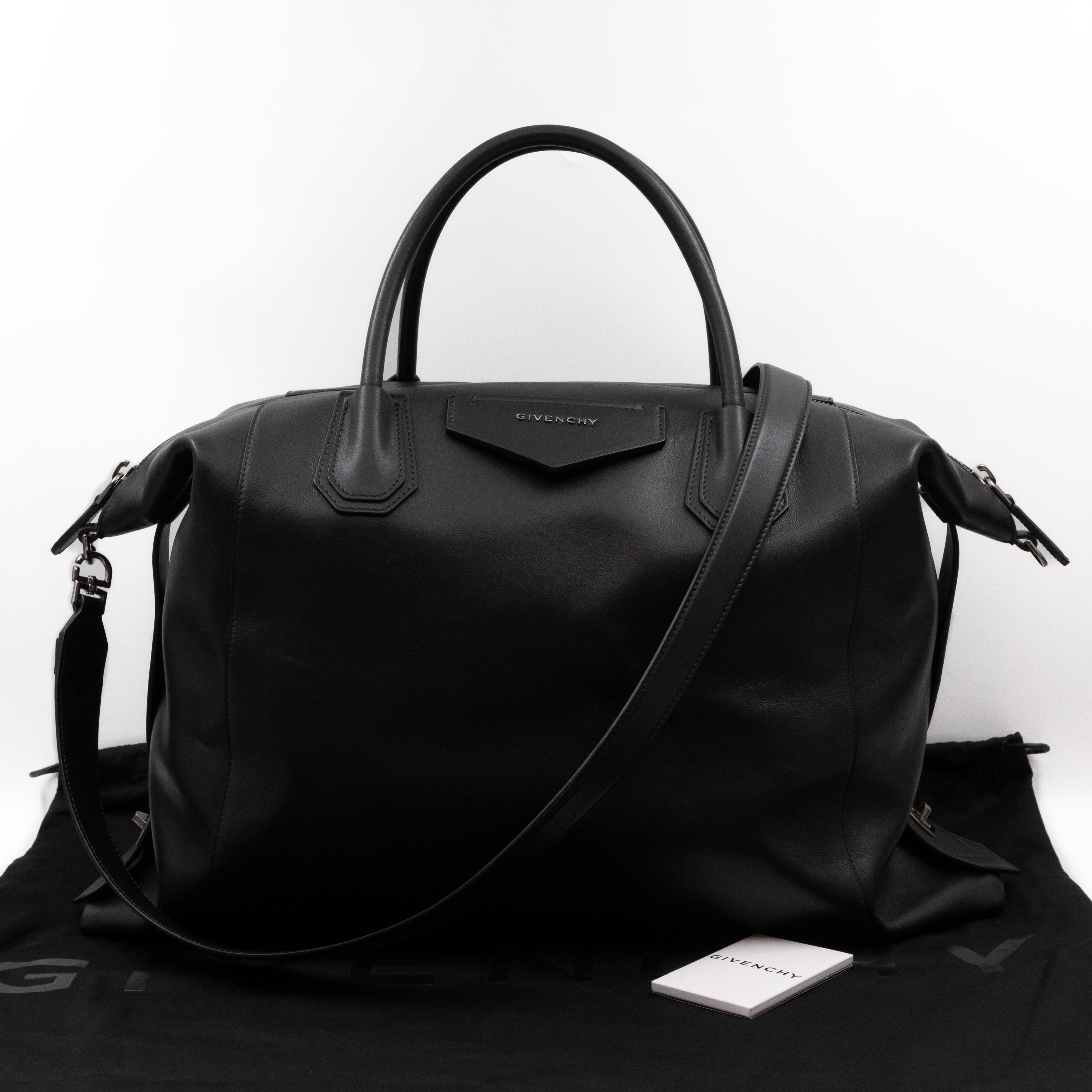 Large antigona bag sale