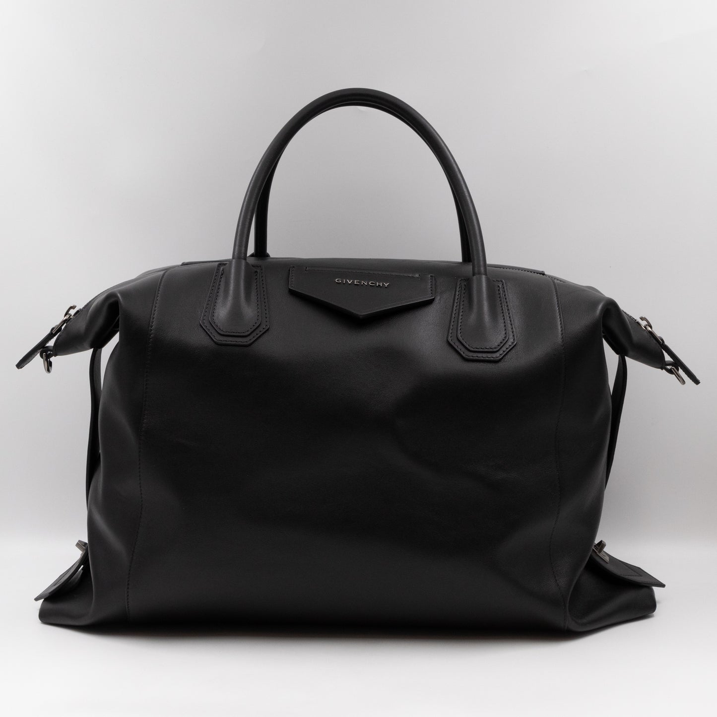 Antigona Soft Bag Large Black Leather