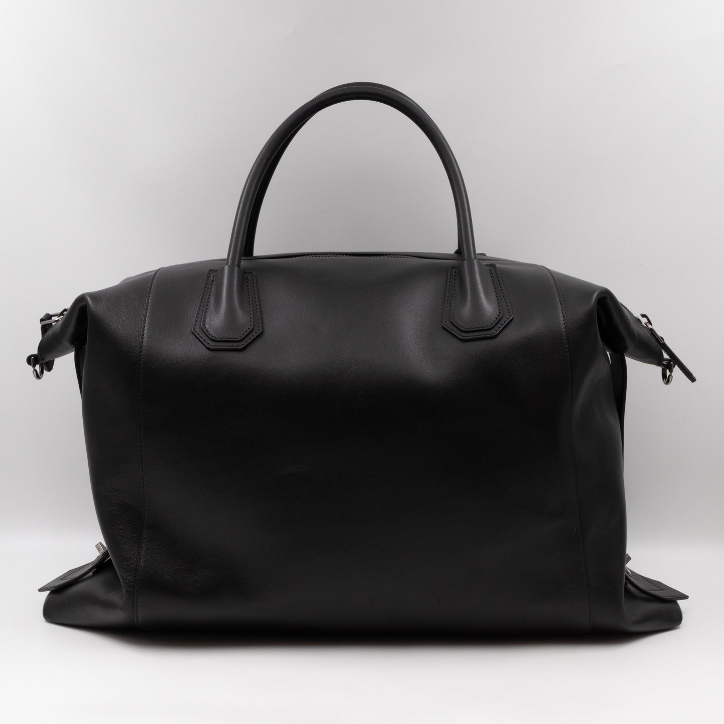 Antigona Soft Bag Large Black Leather