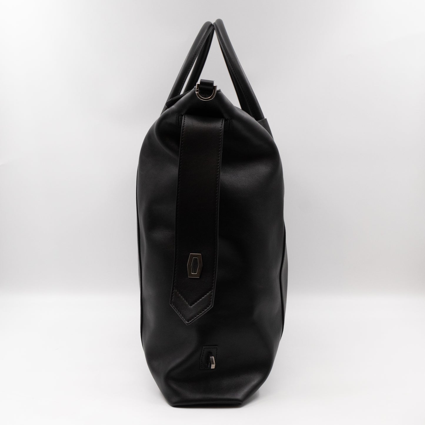 Antigona Soft Bag Large Black Leather