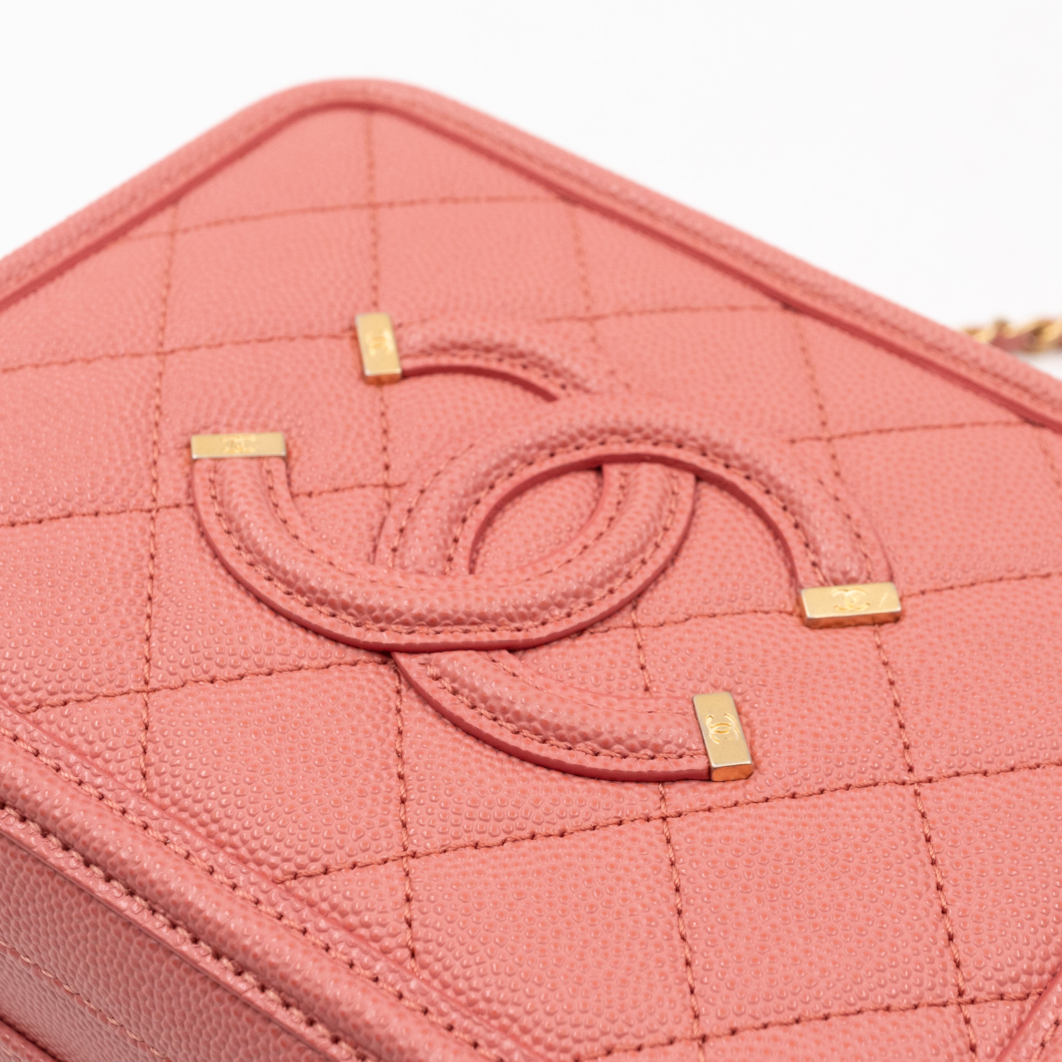 Small Vanity Filigree CC Caviar Light Pink & Gold