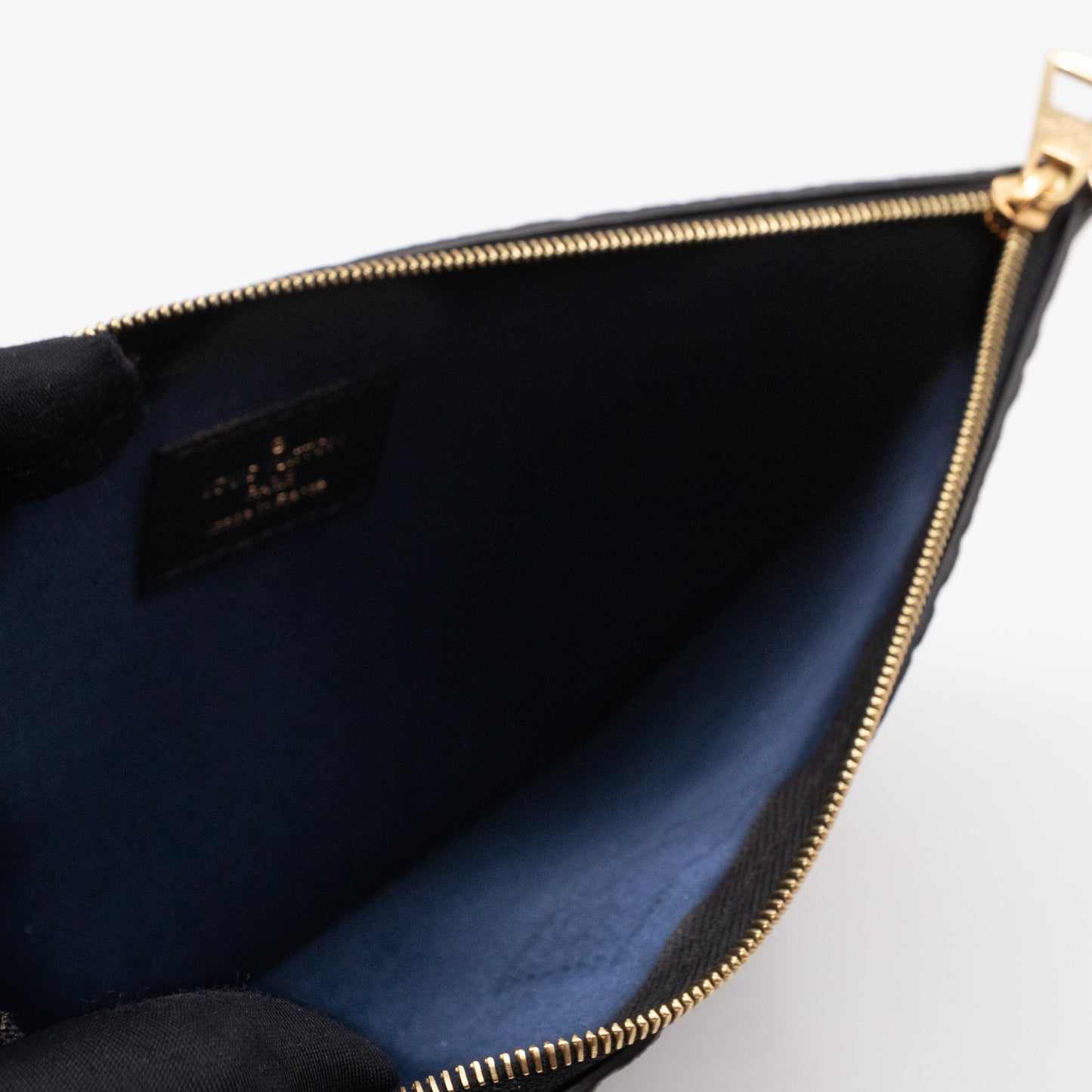 Carryall Pochette Black Monogram Empreinte