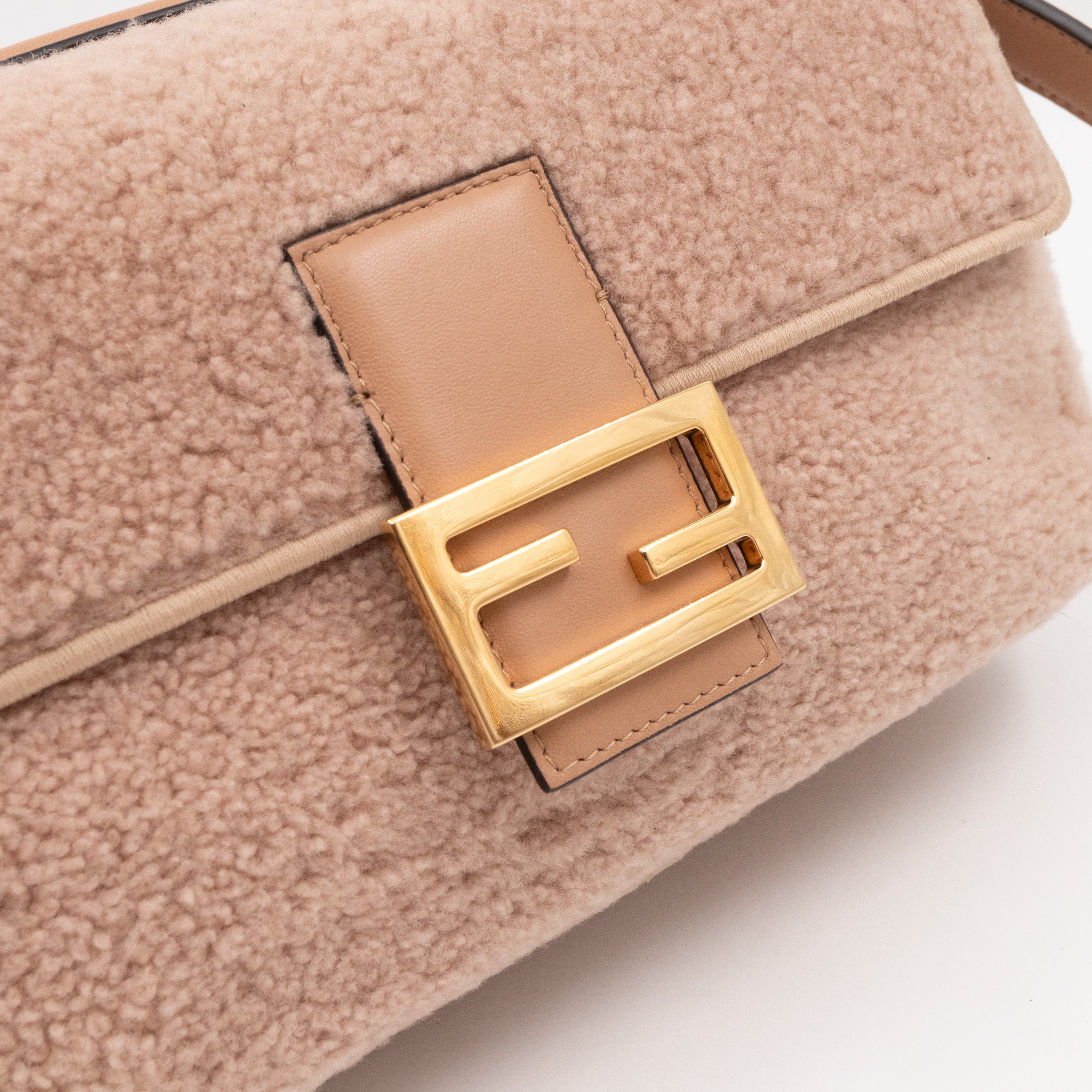 Multi Baguette Shoulder Bag Rosa Plaster Shearling
