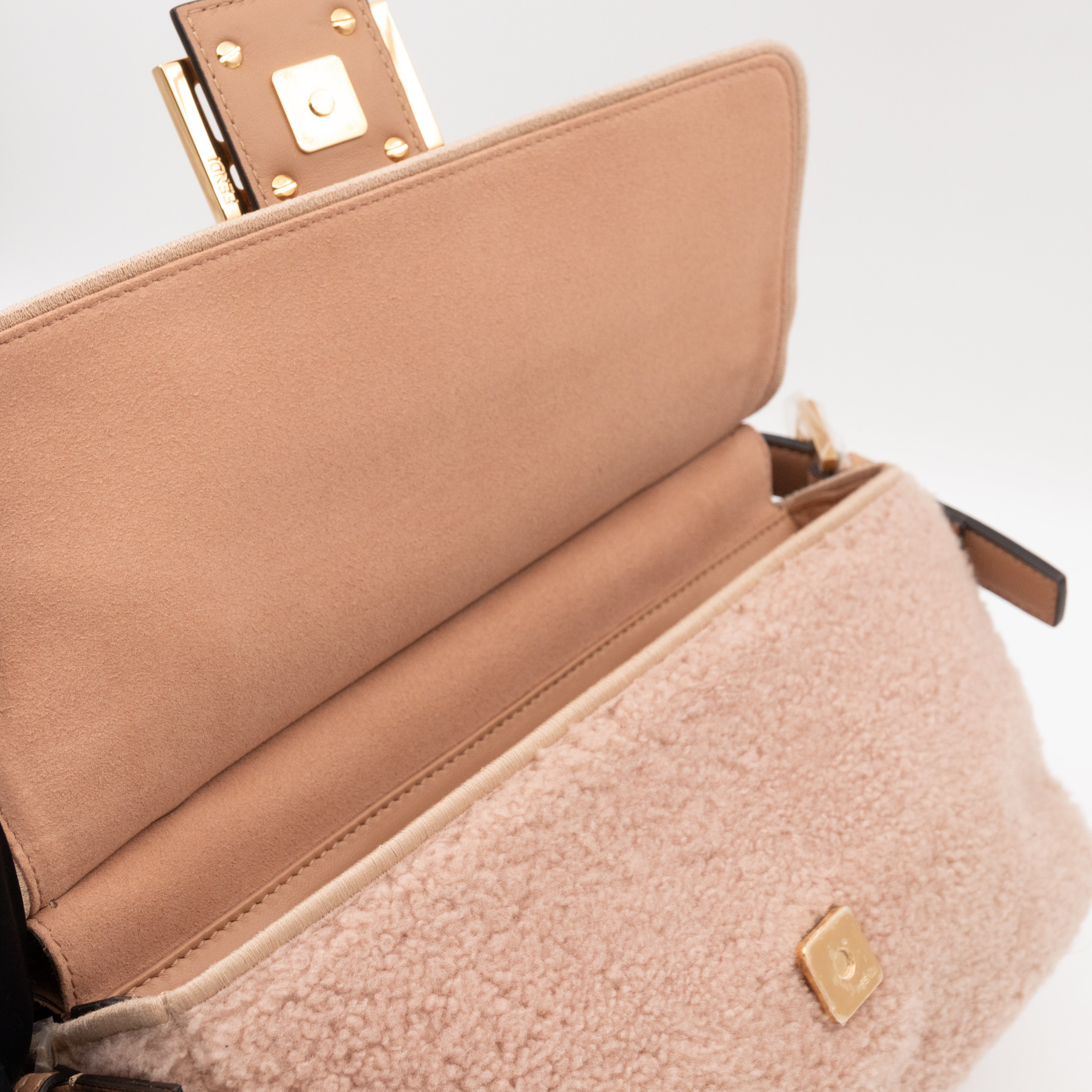 Multi Baguette Shoulder Bag Rosa Plaster Shearling