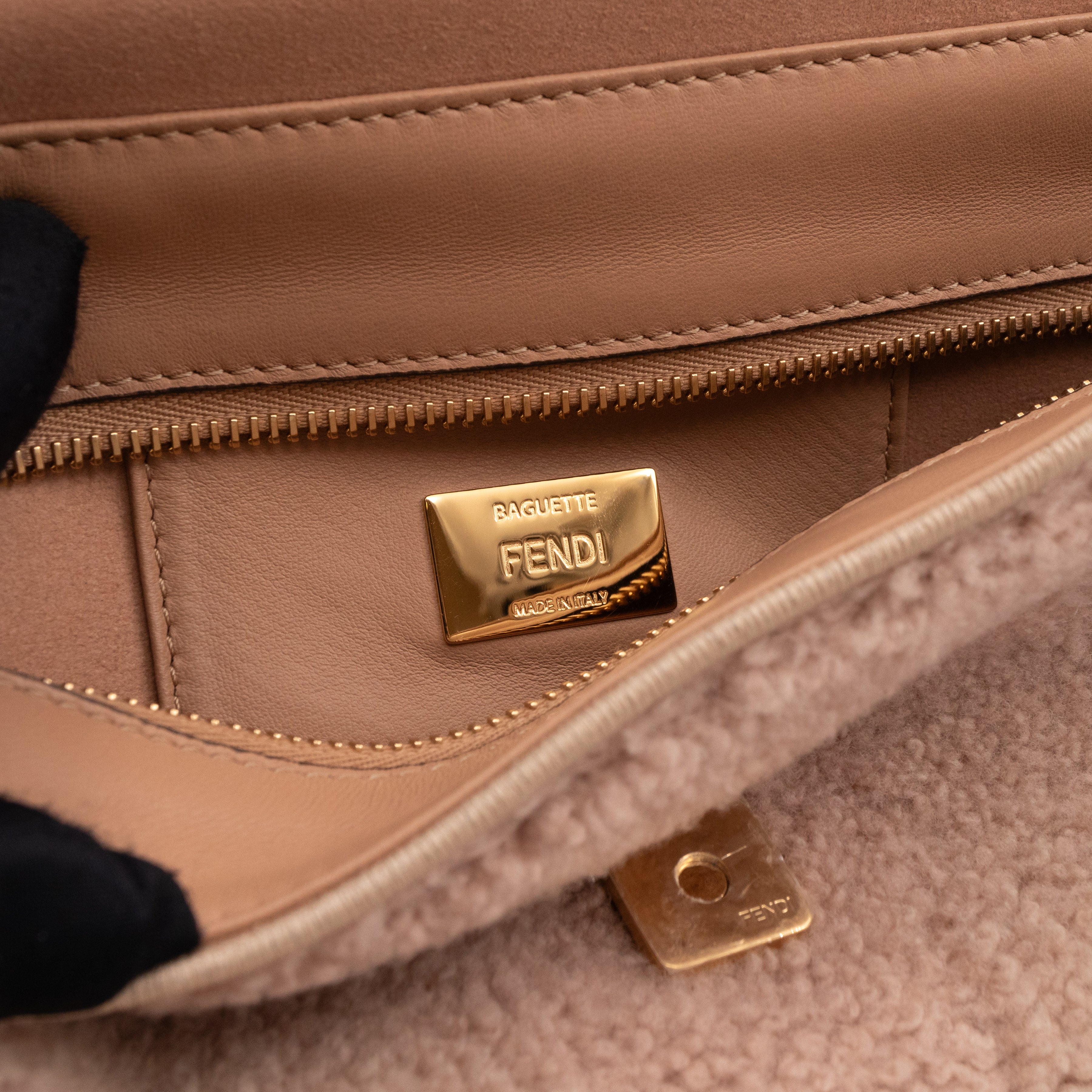 Multi Baguette Shoulder Bag Rosa Plaster Shearling