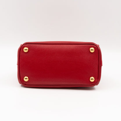 Galleria Micro Double Zip Red Saffiano