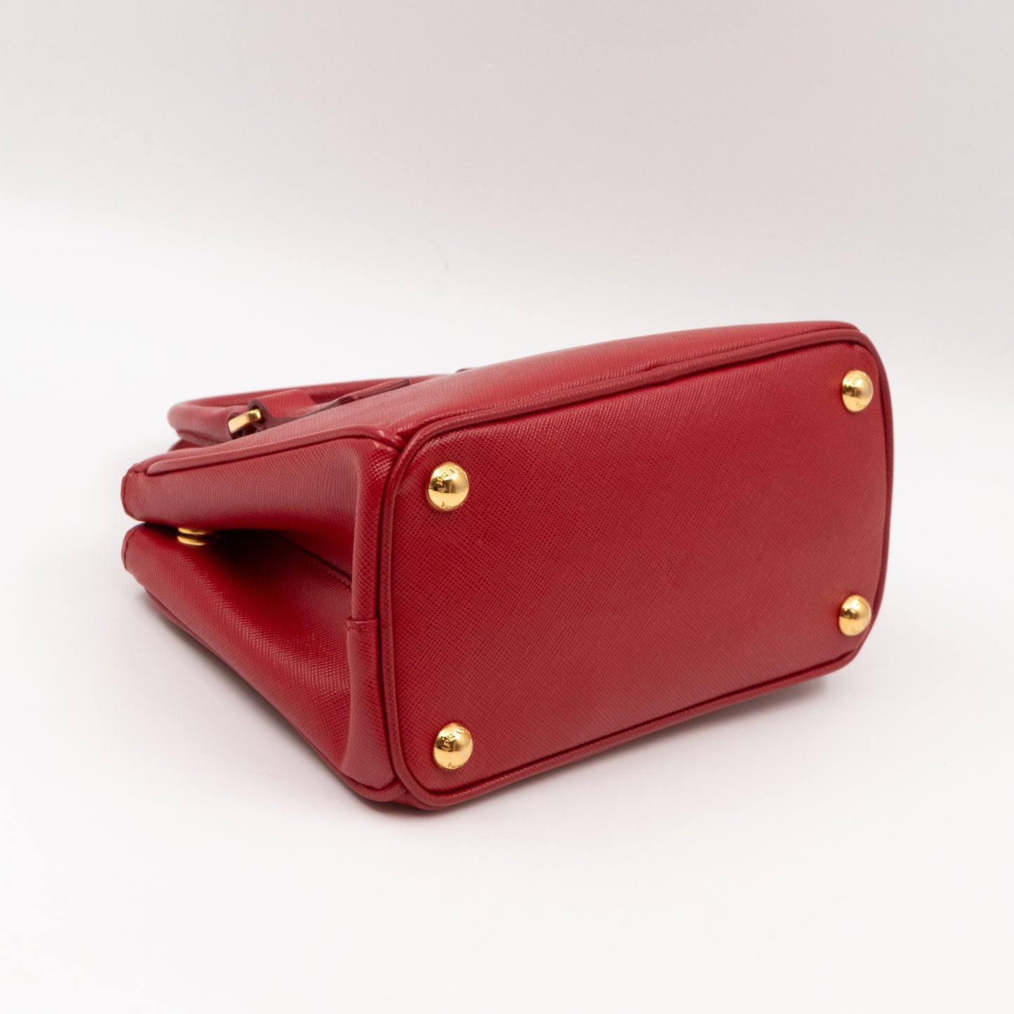 Galleria Micro Double Zip Red Saffiano