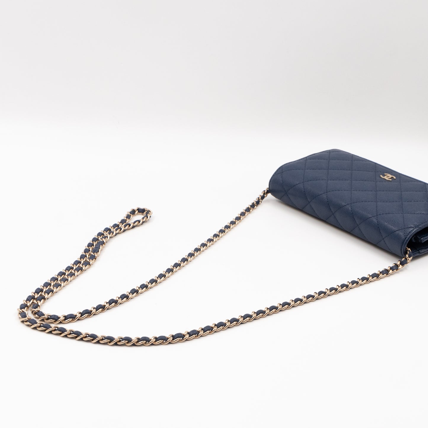 Classic Wallet On Chain Navy Blue Caviar Light Gold