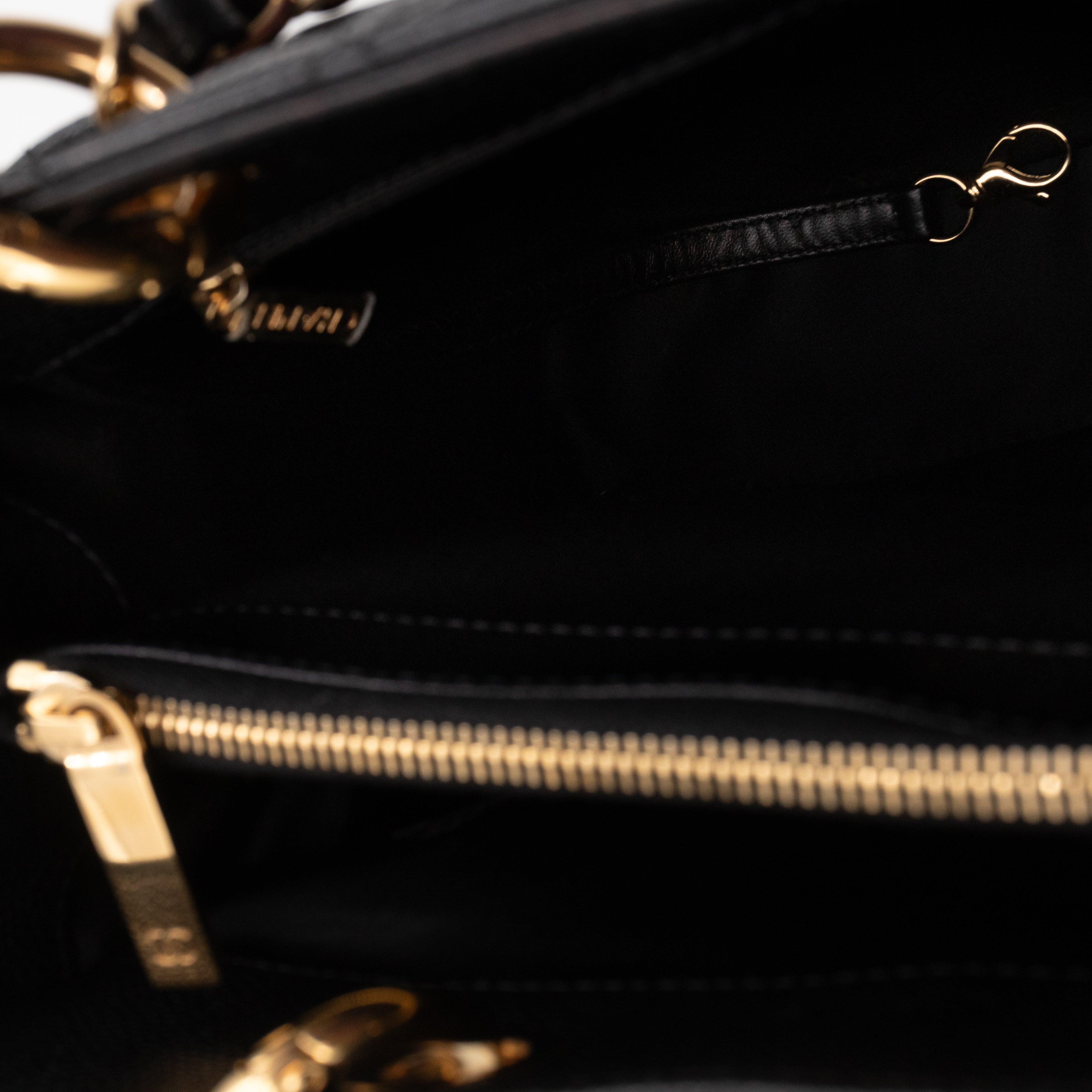 GST Grand Shopping Tote Black Caviar Gold