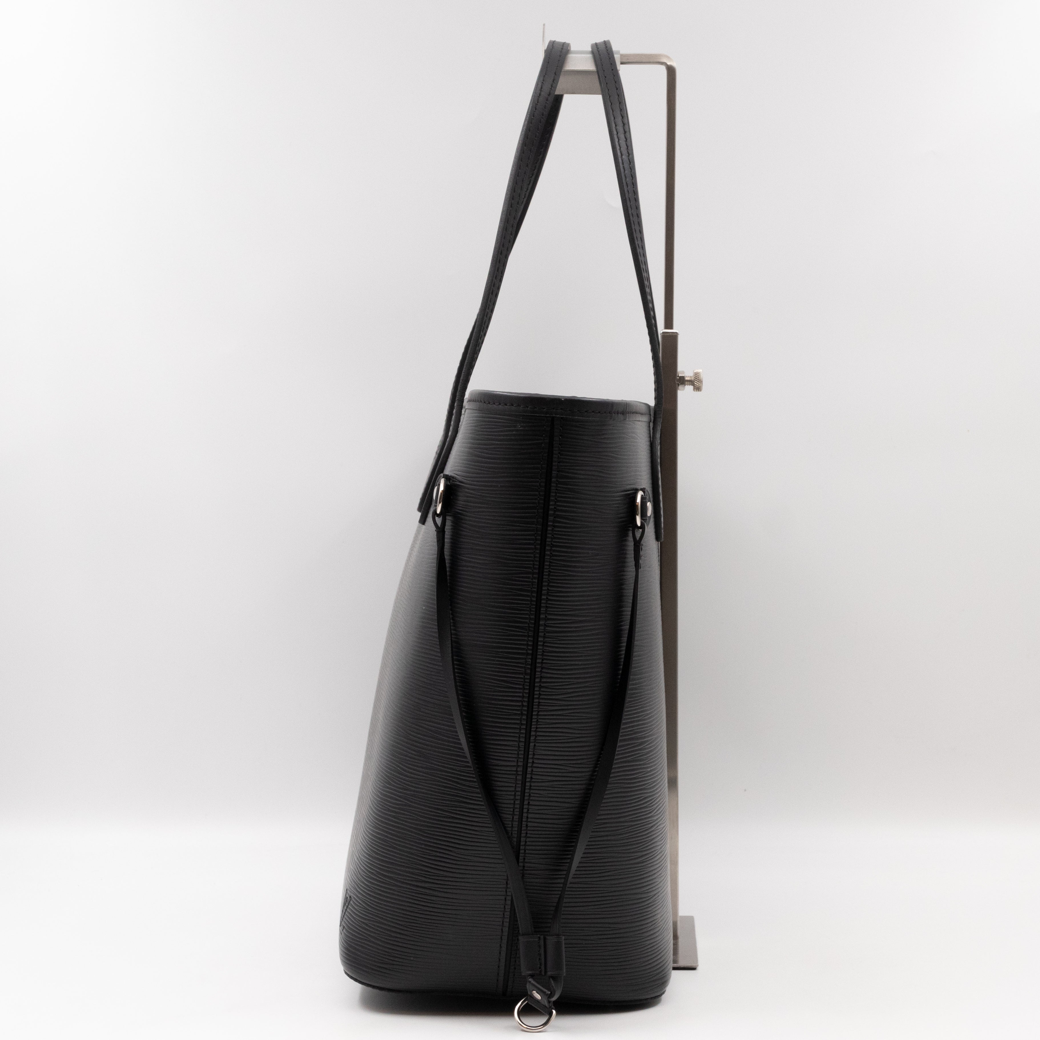 Neverfull MM Black Epi Leather
