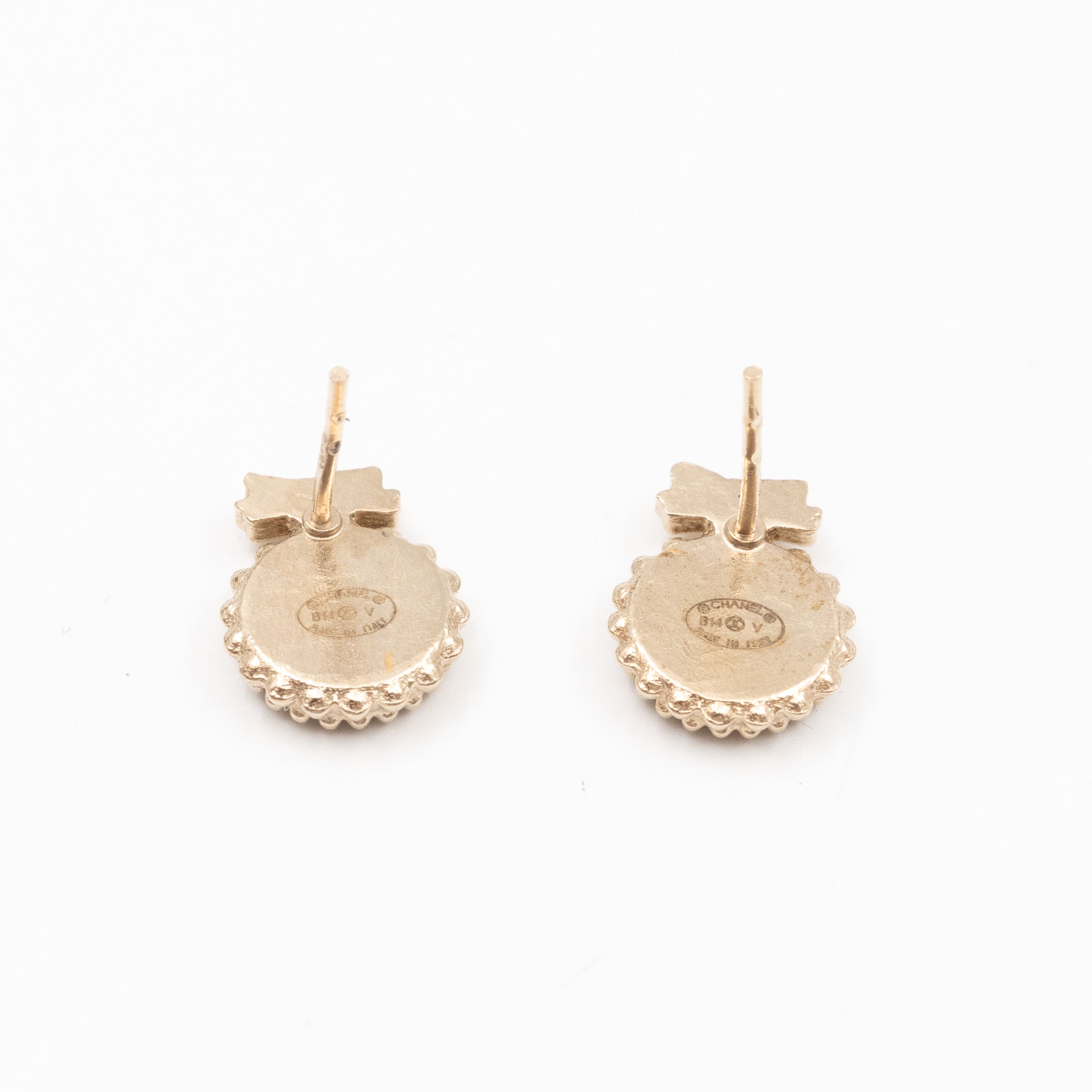 CC Bow Earrings Gold