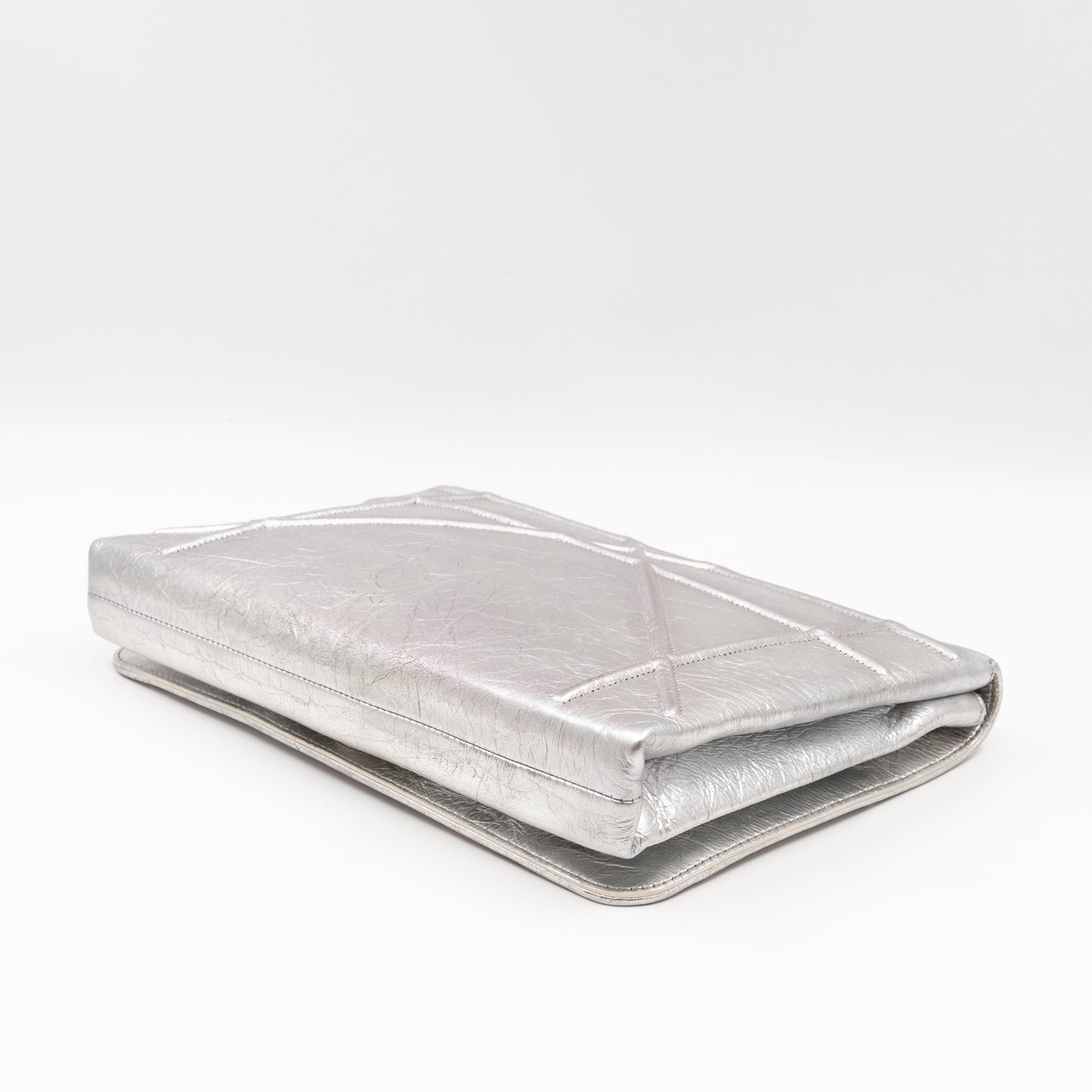 Diorama Clutch Metallic Silver Calfskin Leather