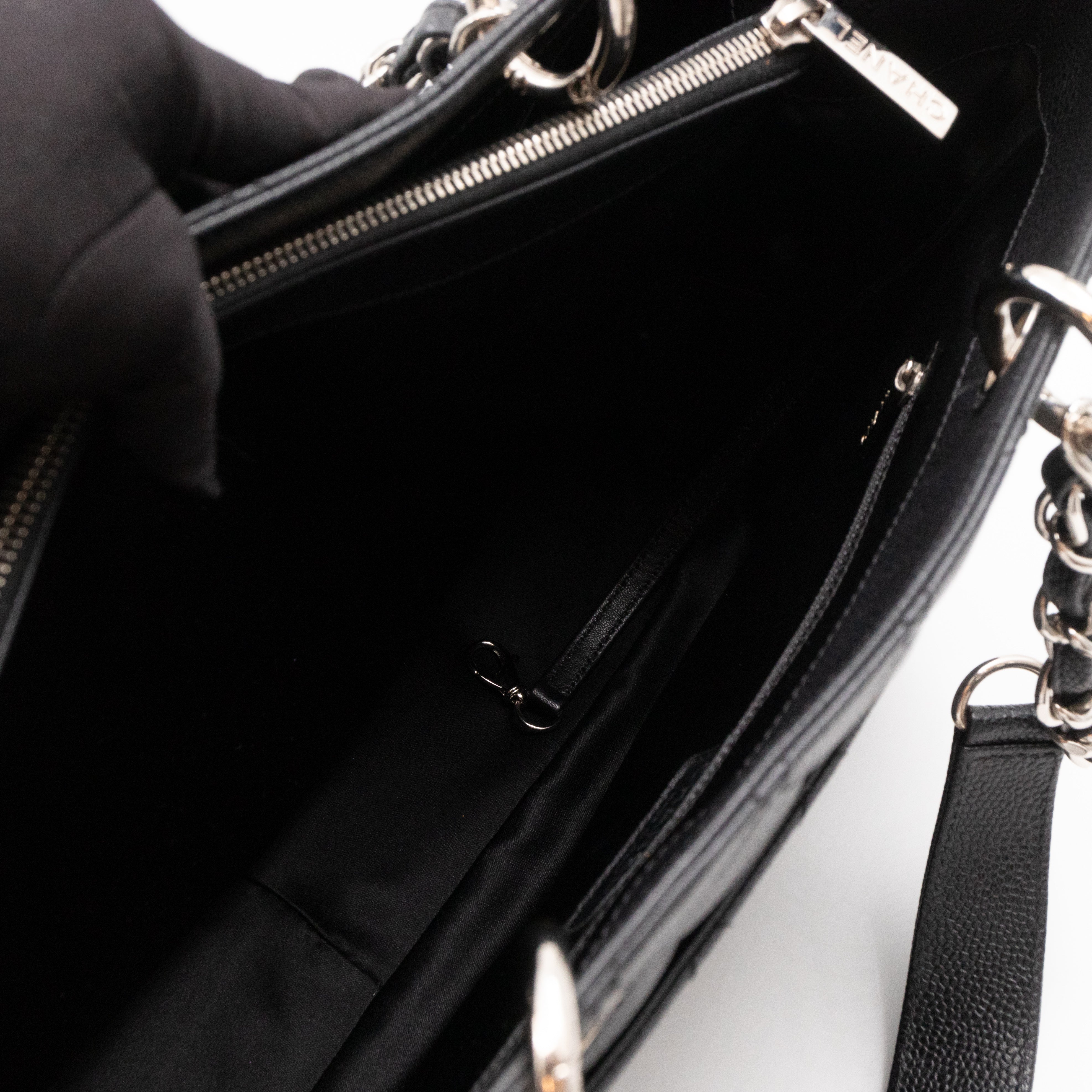 GST XL Grand Shopping Tote Black Caviar Silver