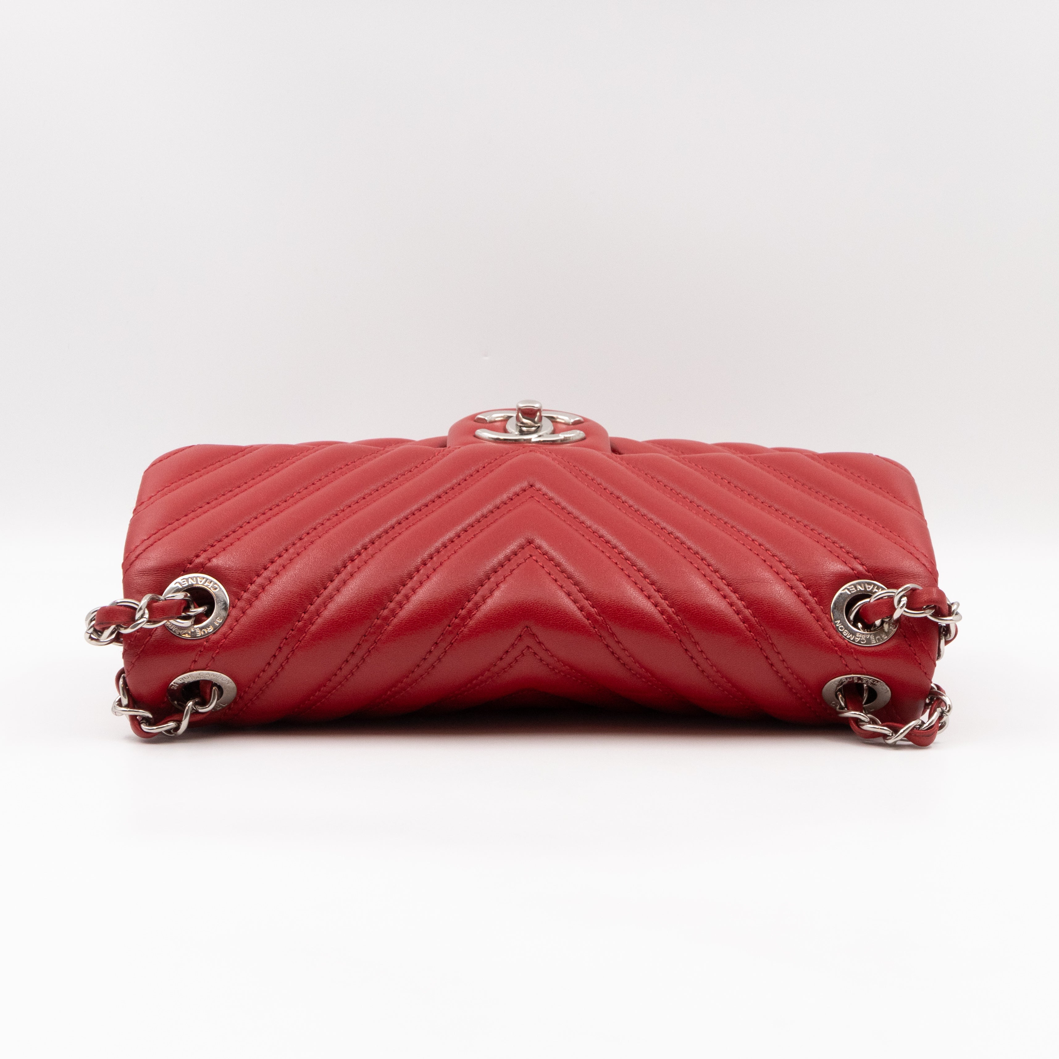 Like A Chevron Classic Single Flap Bag Red Leather