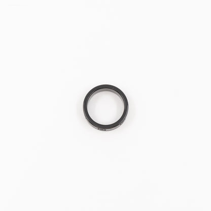 Icon Thin Band White Gold Black