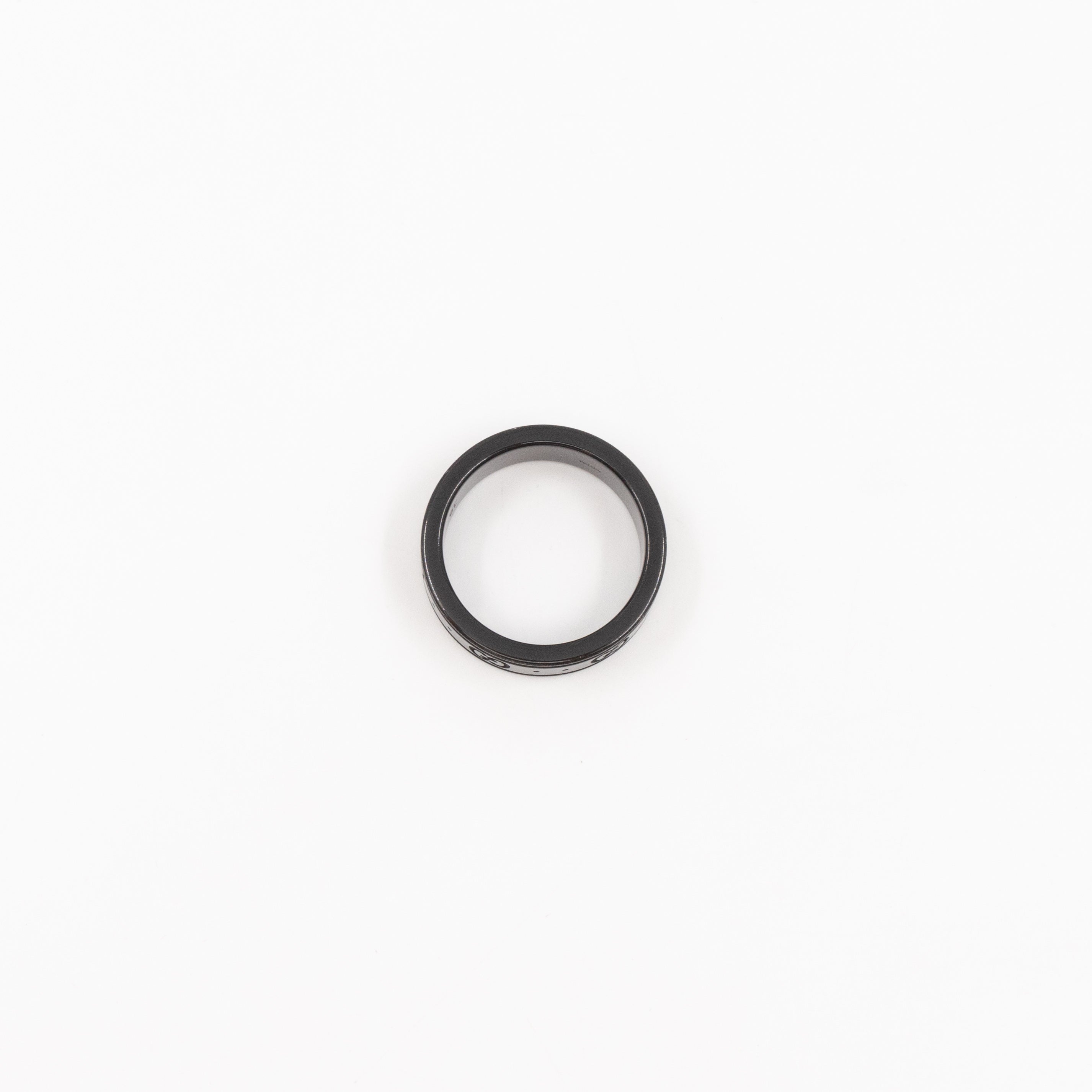 Icon Thin Band White Gold Black