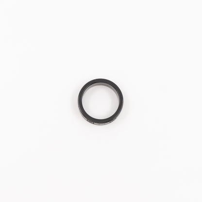 Icon Thin Band White Gold Black