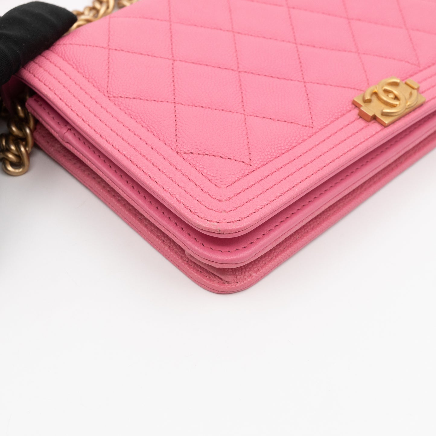 Boy Wallet On Chain Pink Caviar Gold