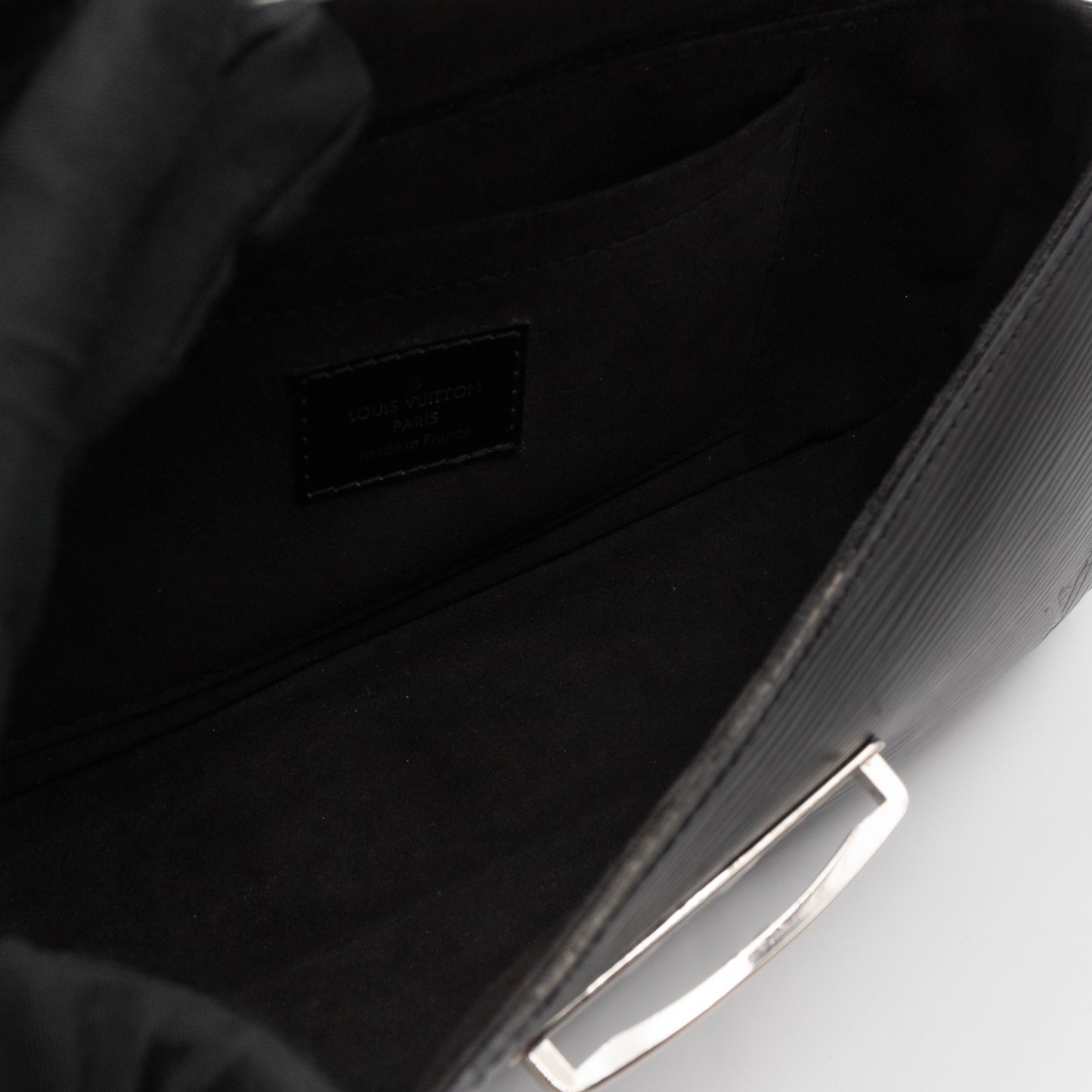 Pochette Montaigne Black Epi Leather