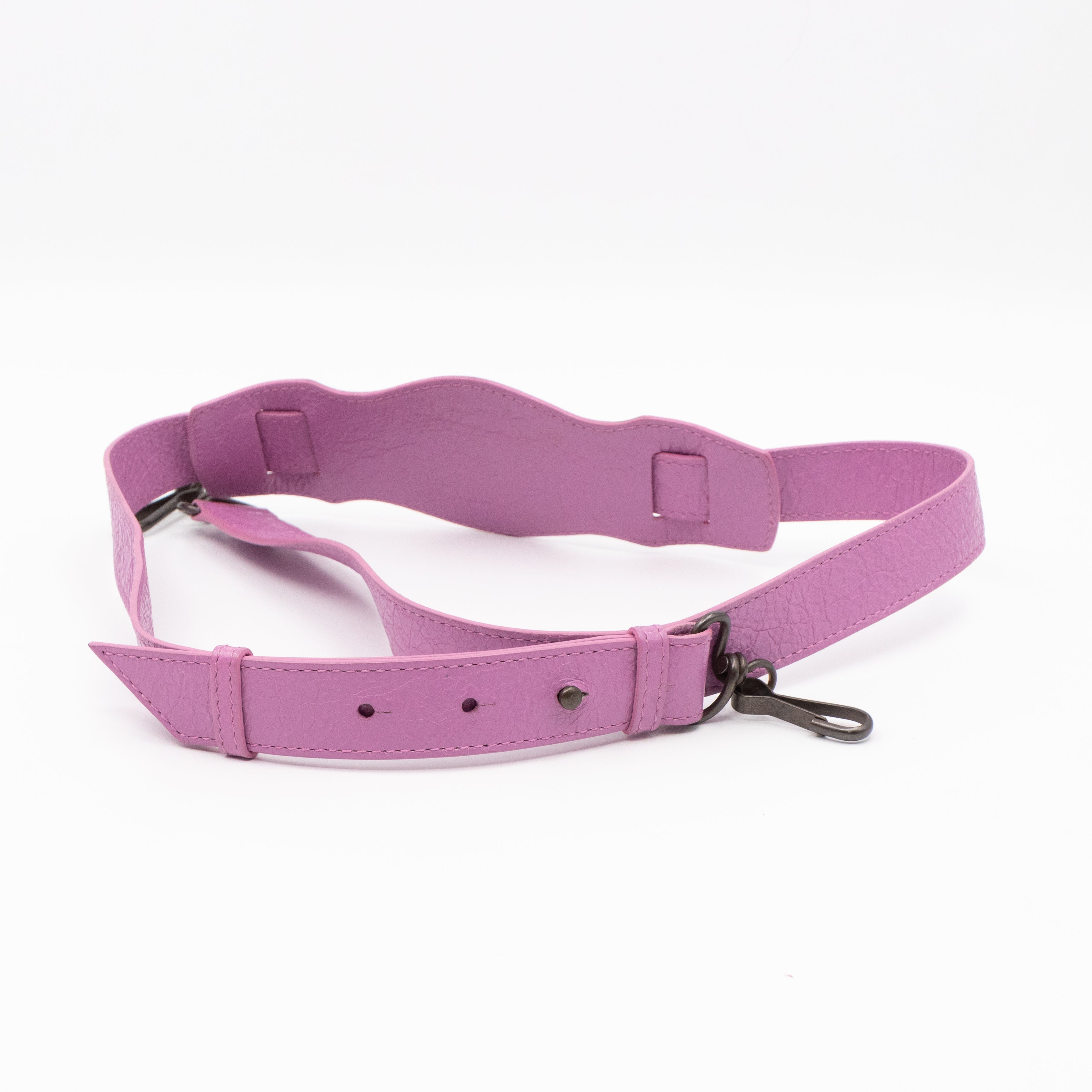 Classic Velo Giant Pink Leather