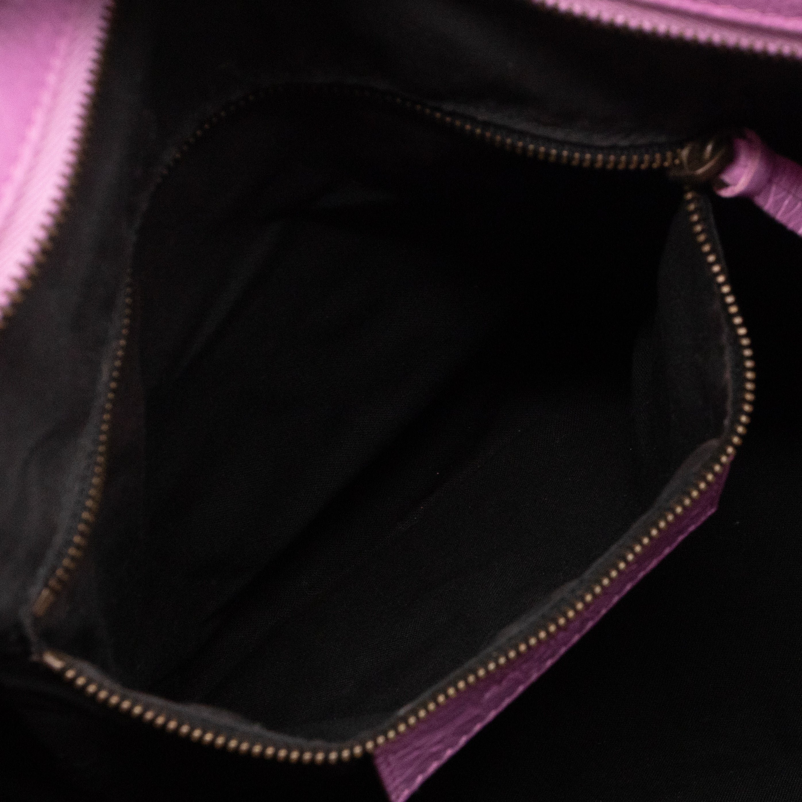 Classic Velo Giant Pink Leather
