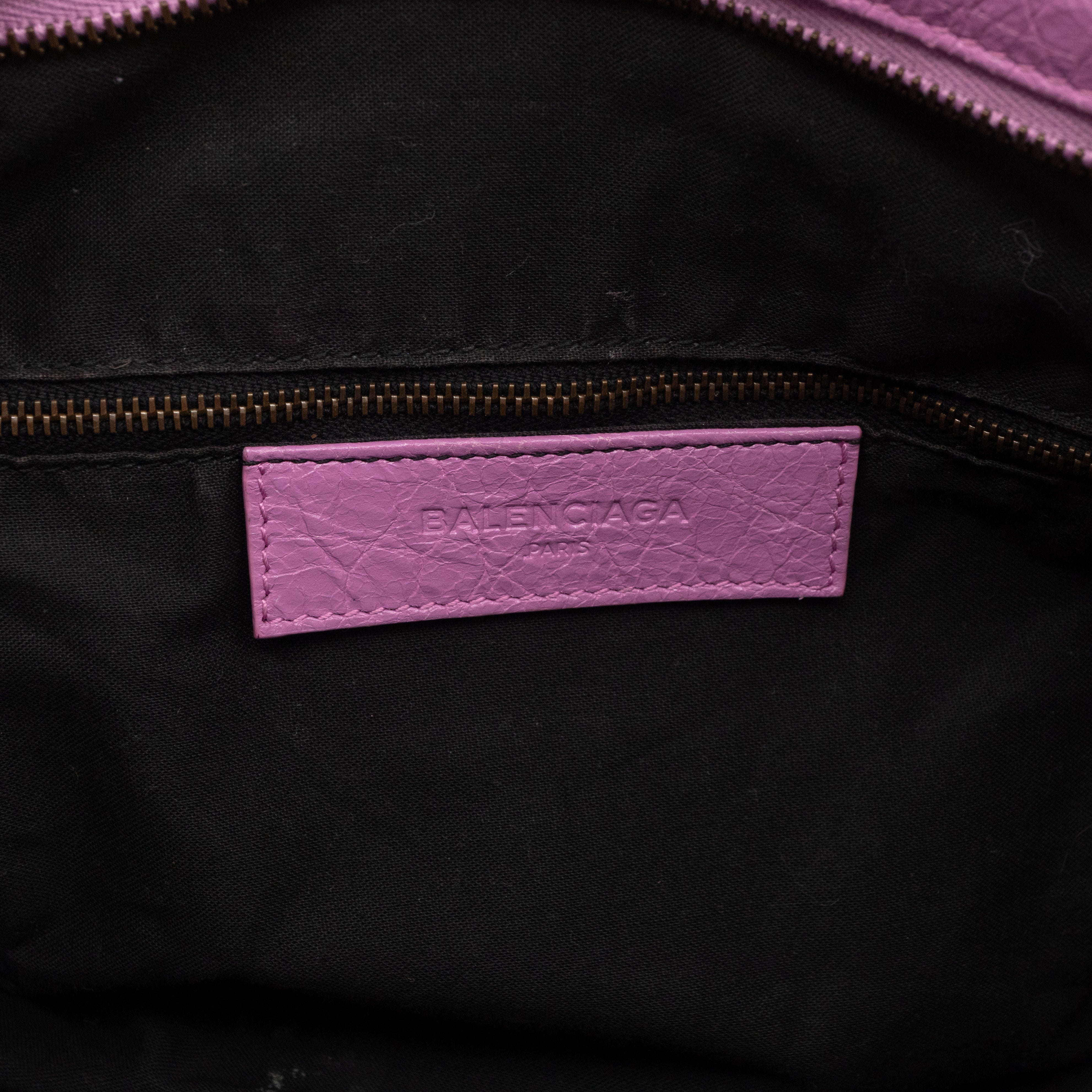Classic Velo Giant Pink Leather