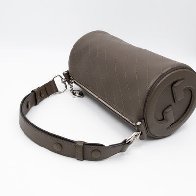 Small Blondie Shoulder Bag Diagonal Quilted Olive Leather