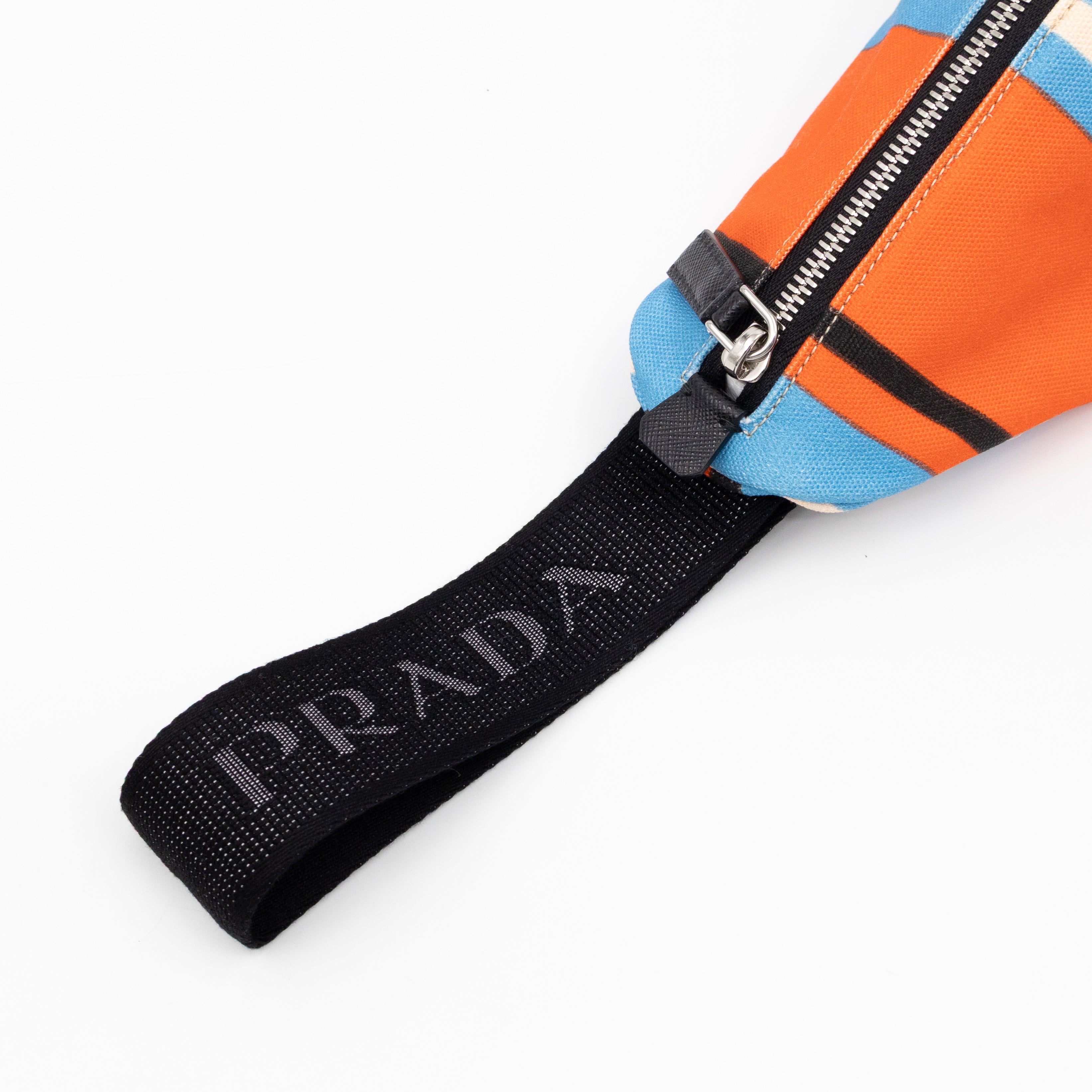 Wristlet Triangle Clutch Bag Arancio Canvas